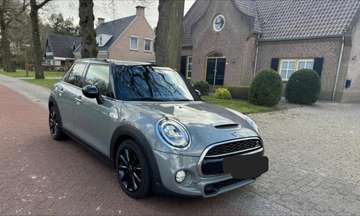 2.0 170pk Harman Kardon. Panoramadak