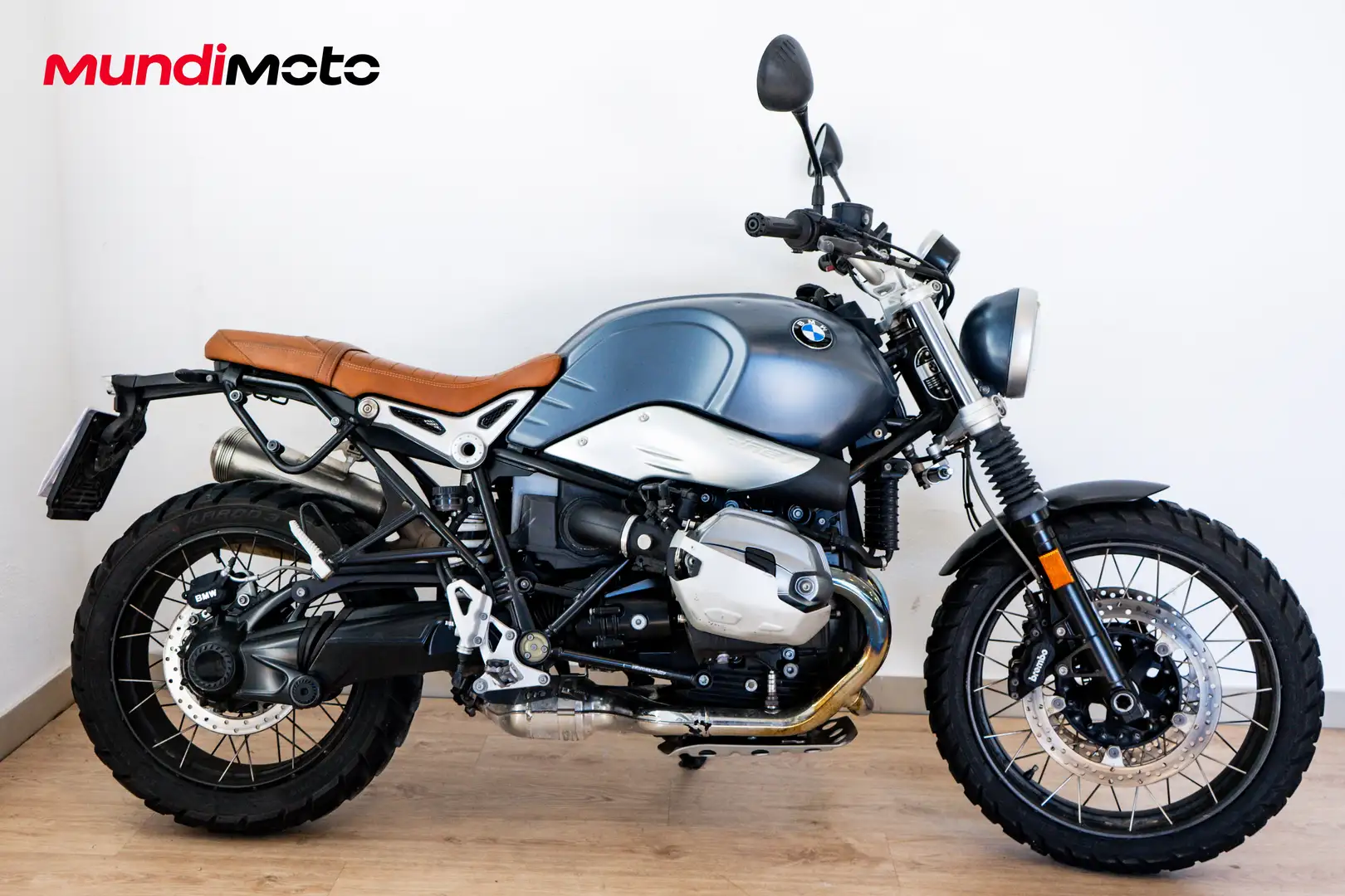 BMW R nineT - 1