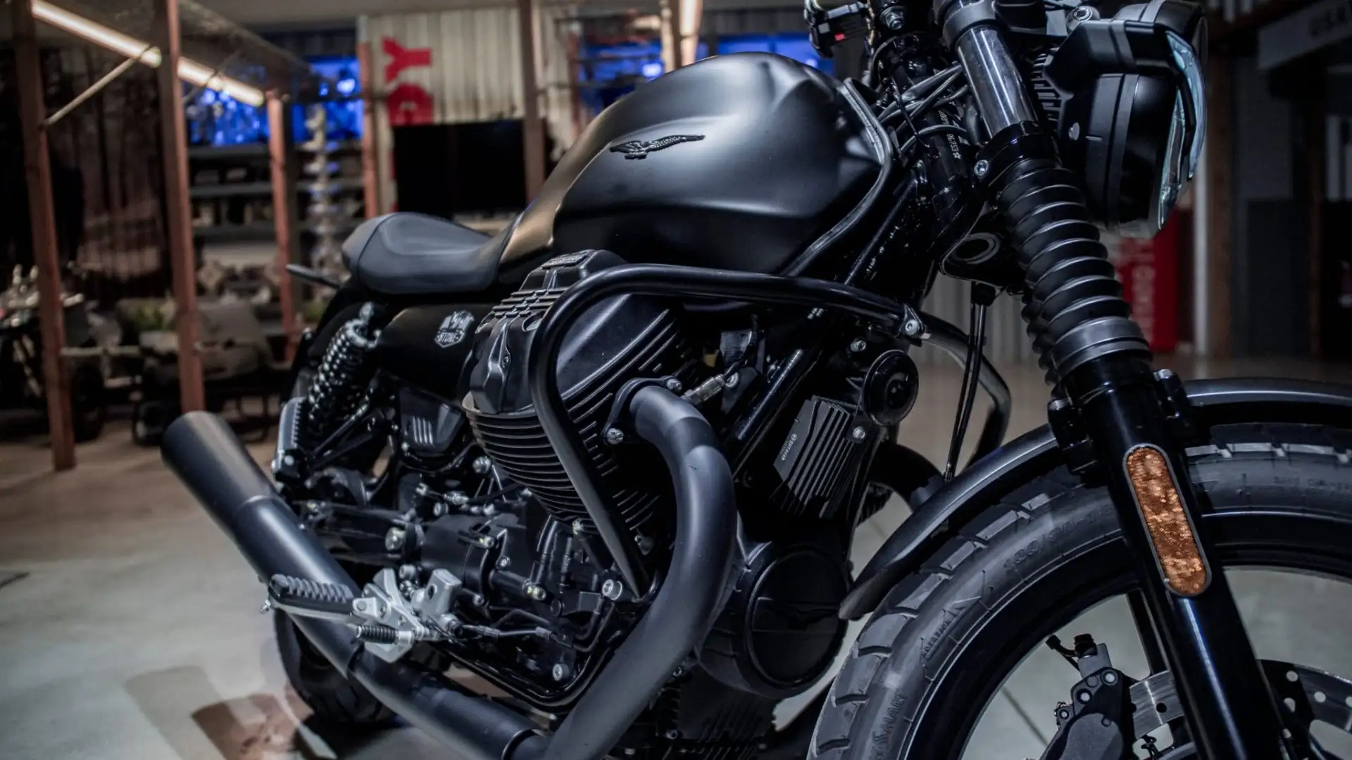 Moto Guzzi V 7 V7 stone 850 Nero - 2
