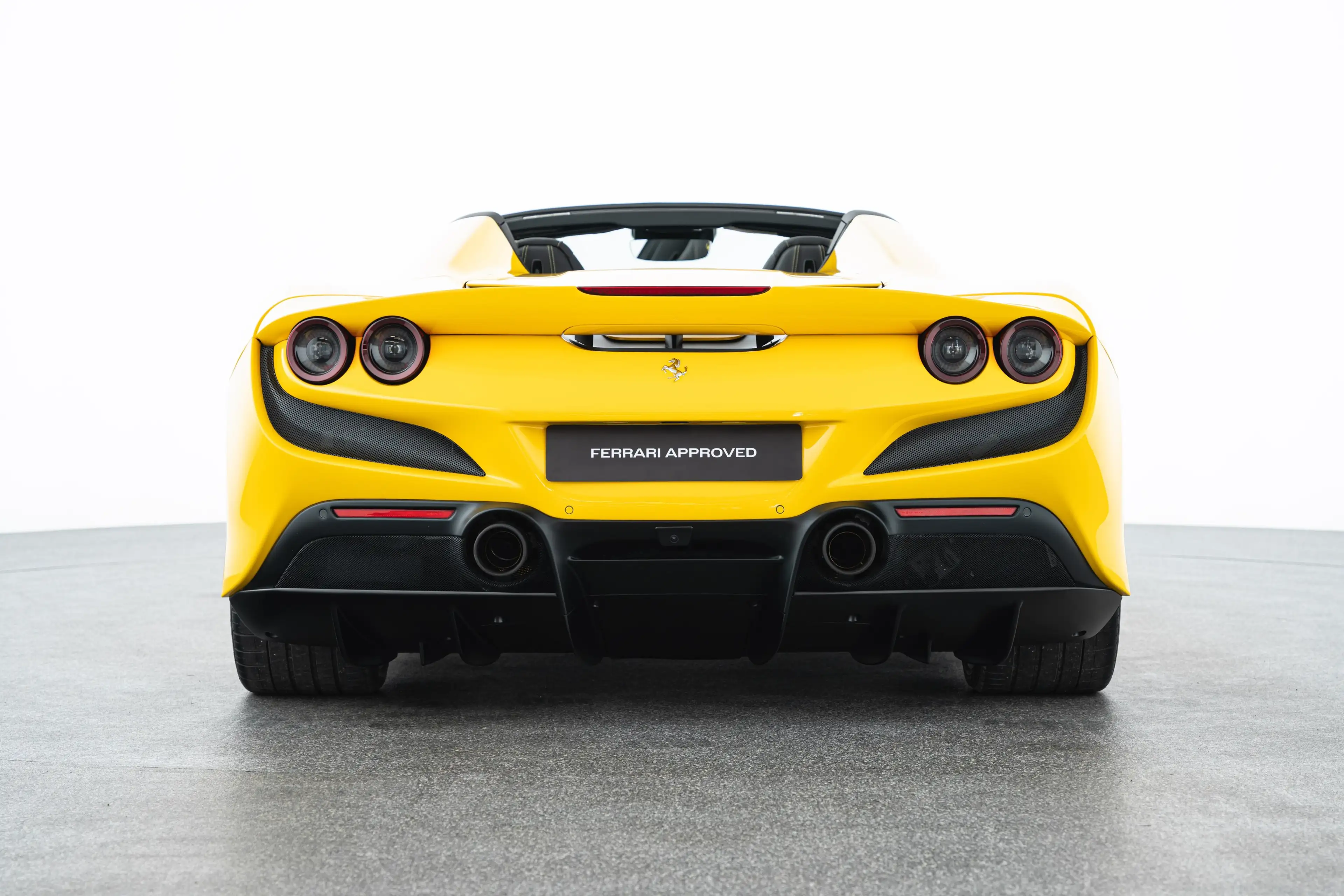 Ferrari F8 Spider FERRARI SINGEN — photo 6