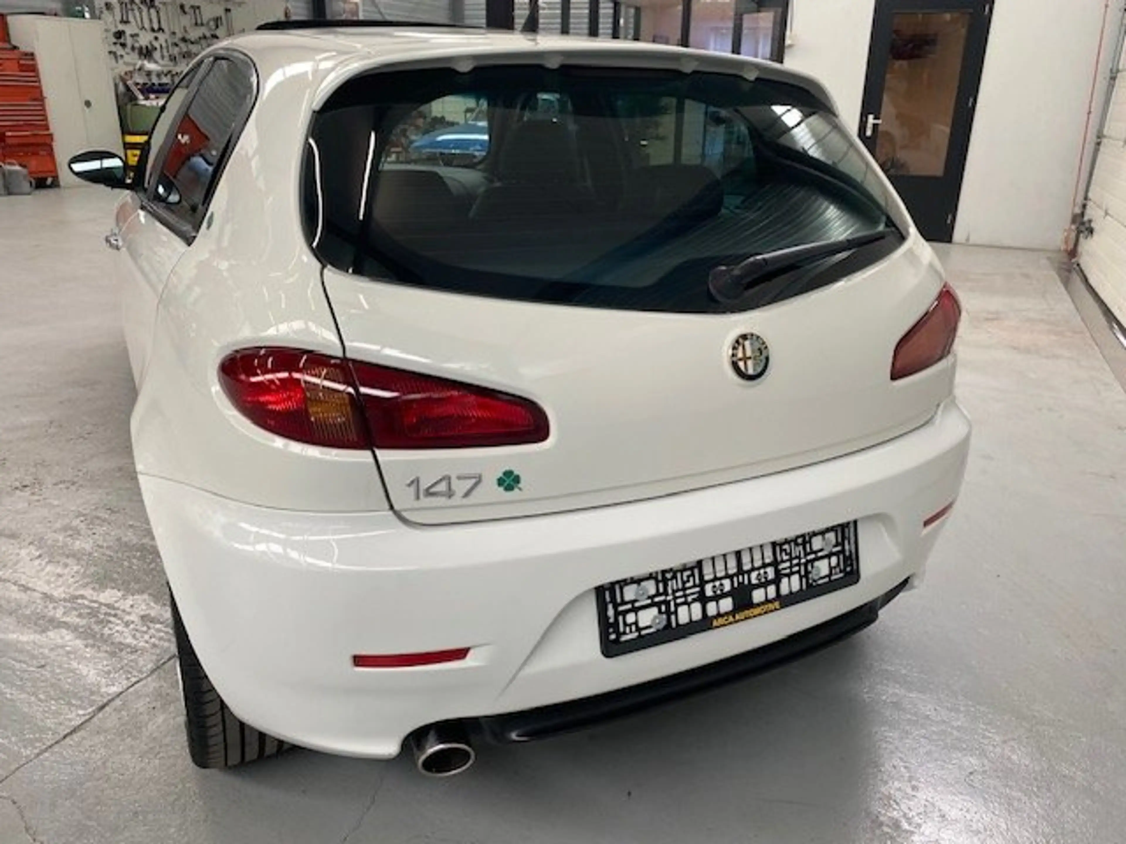 Alfa Romeo 147 1.6 TS Veloce Quadrifoglio 120 PK — photo 3