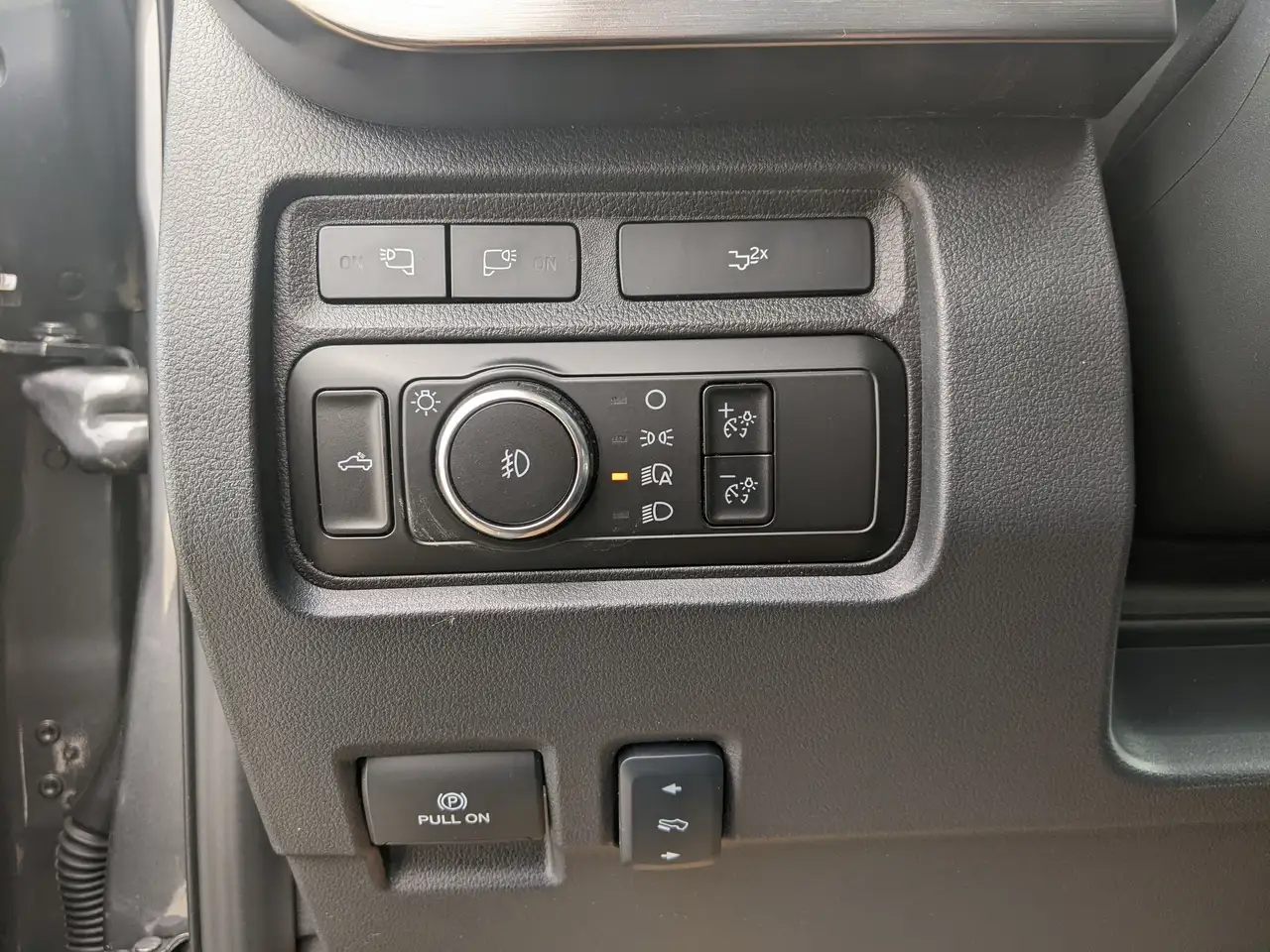 Ford F 350 снимка Ford F 350