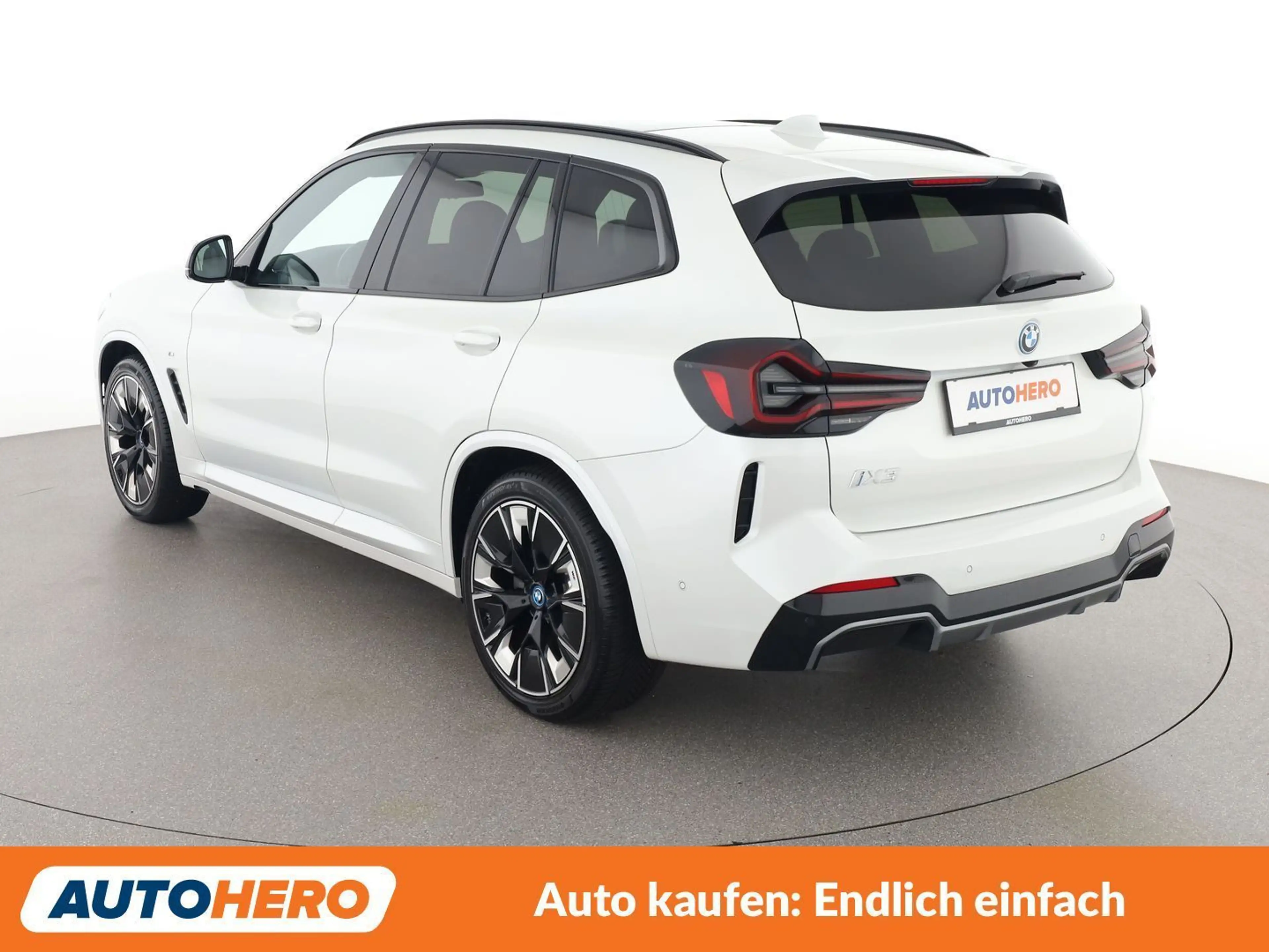 BMW iX3 electric drive 210 kW Impressive — photo 4