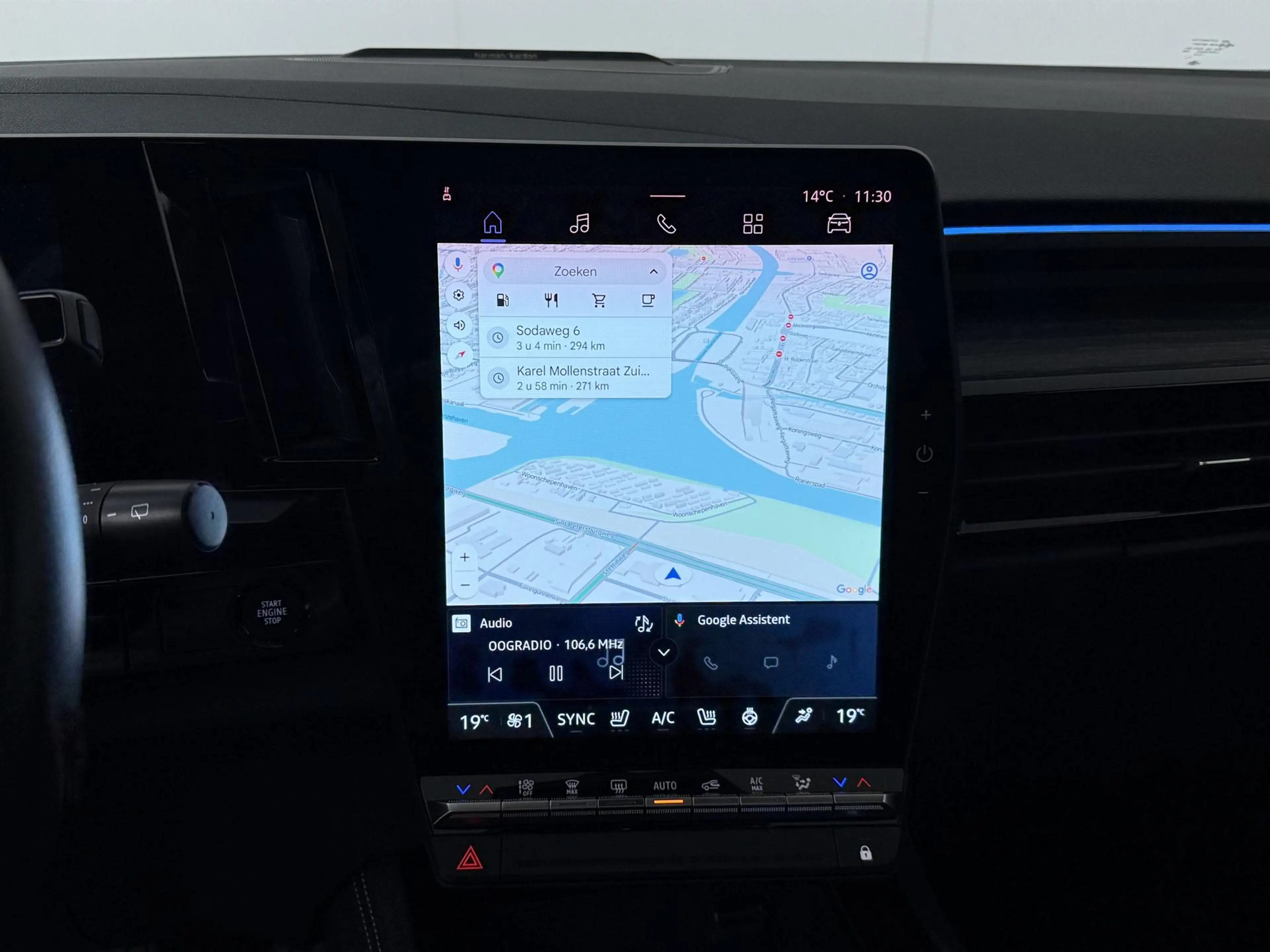 Renault Austral iconic E-Tech full hybrid 200 | Trekhaak | Panoram — photo 11