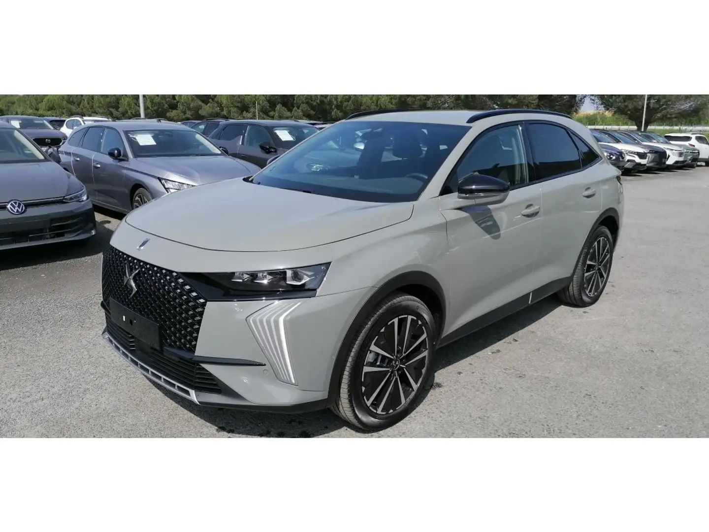 DS Automobiles DS 7 Crossback 1.5 BlueHDi 130 EAT8 Pallas +PK CONFORT HIFI FOCAL Gris - 2