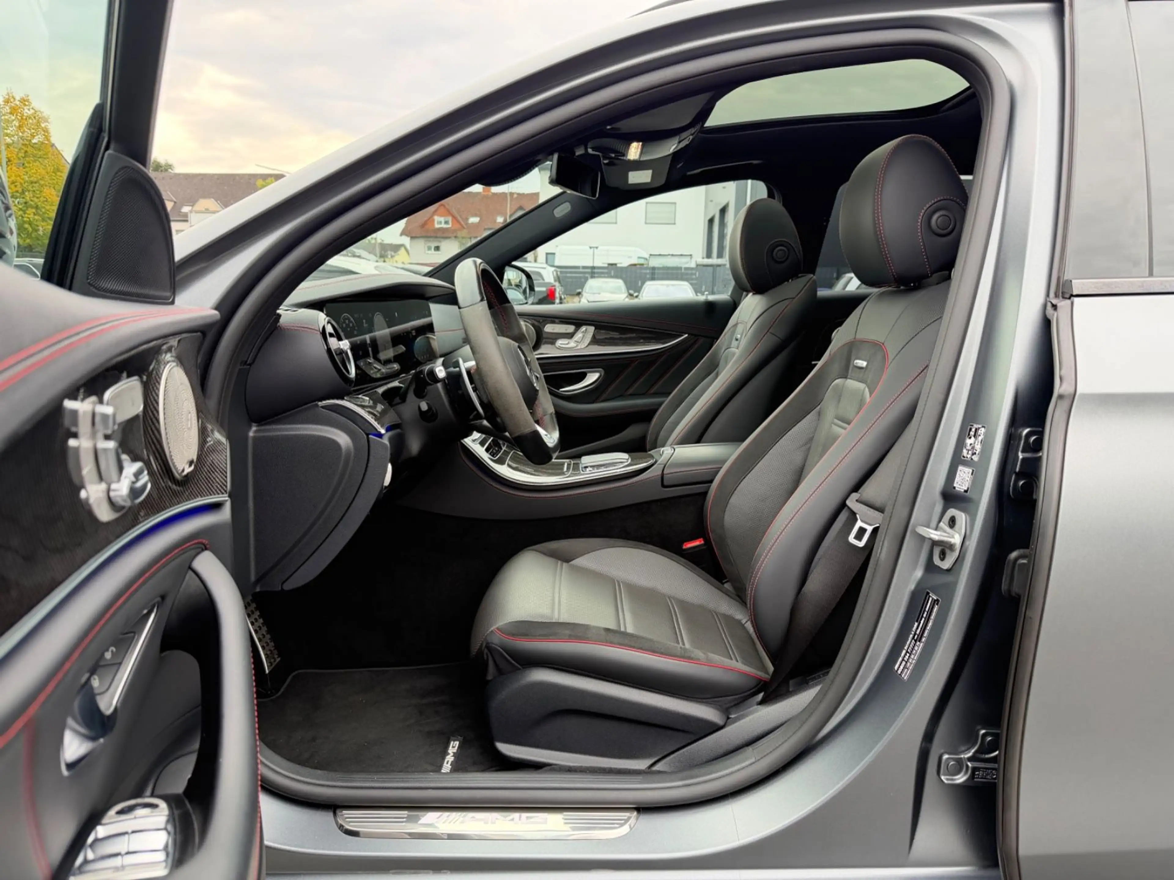 Mercedes-Benz E 53 AMG E53*AMG*4MATIC+*DESIGNO*360°ACC*HUD*LED*AHK*DAB* — photo 9