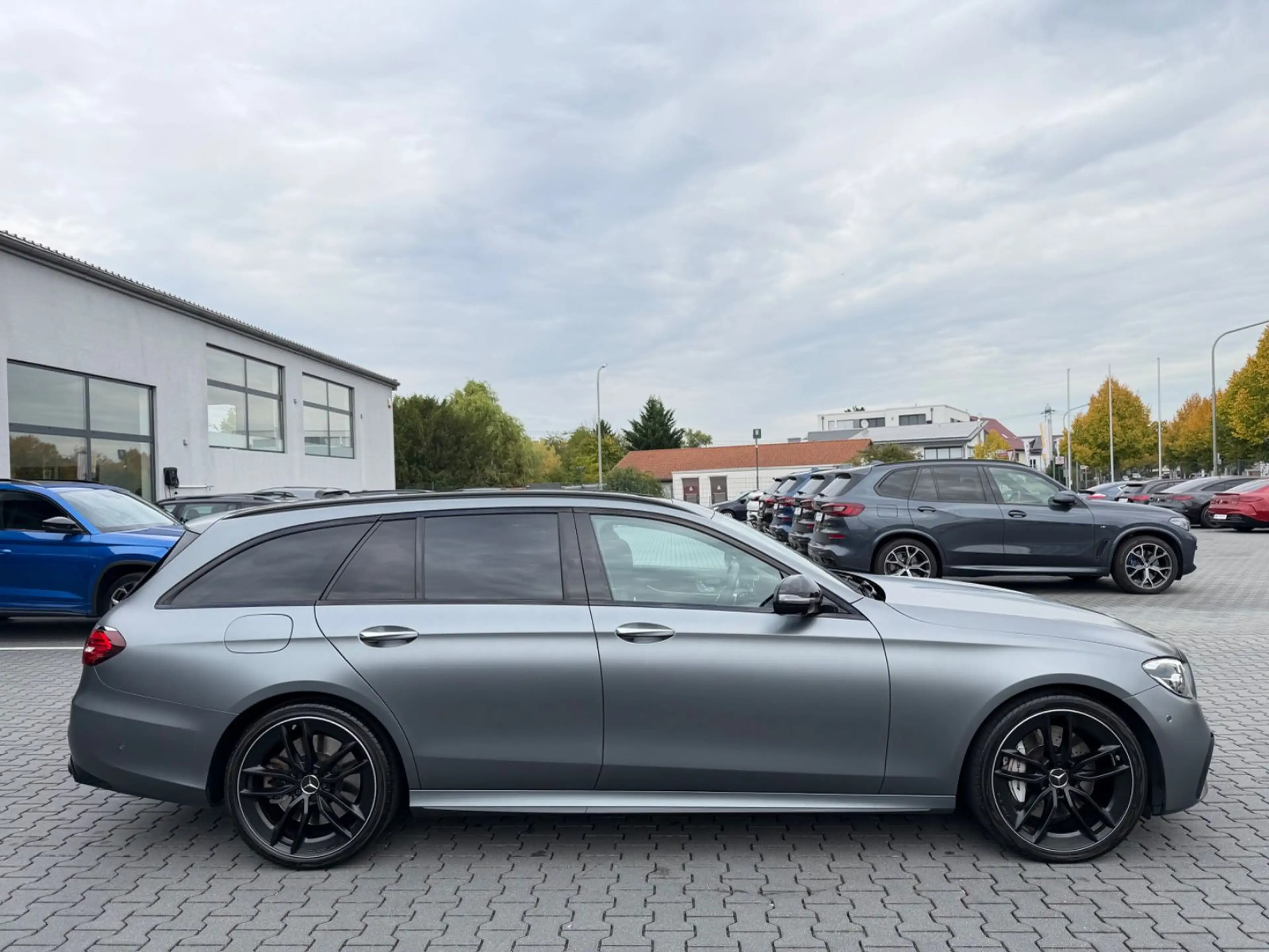 Mercedes-Benz E 53 AMG E53*AMG*4MATIC+*DESIGNO*360°ACC*HUD*LED*AHK*DAB* — photo 5