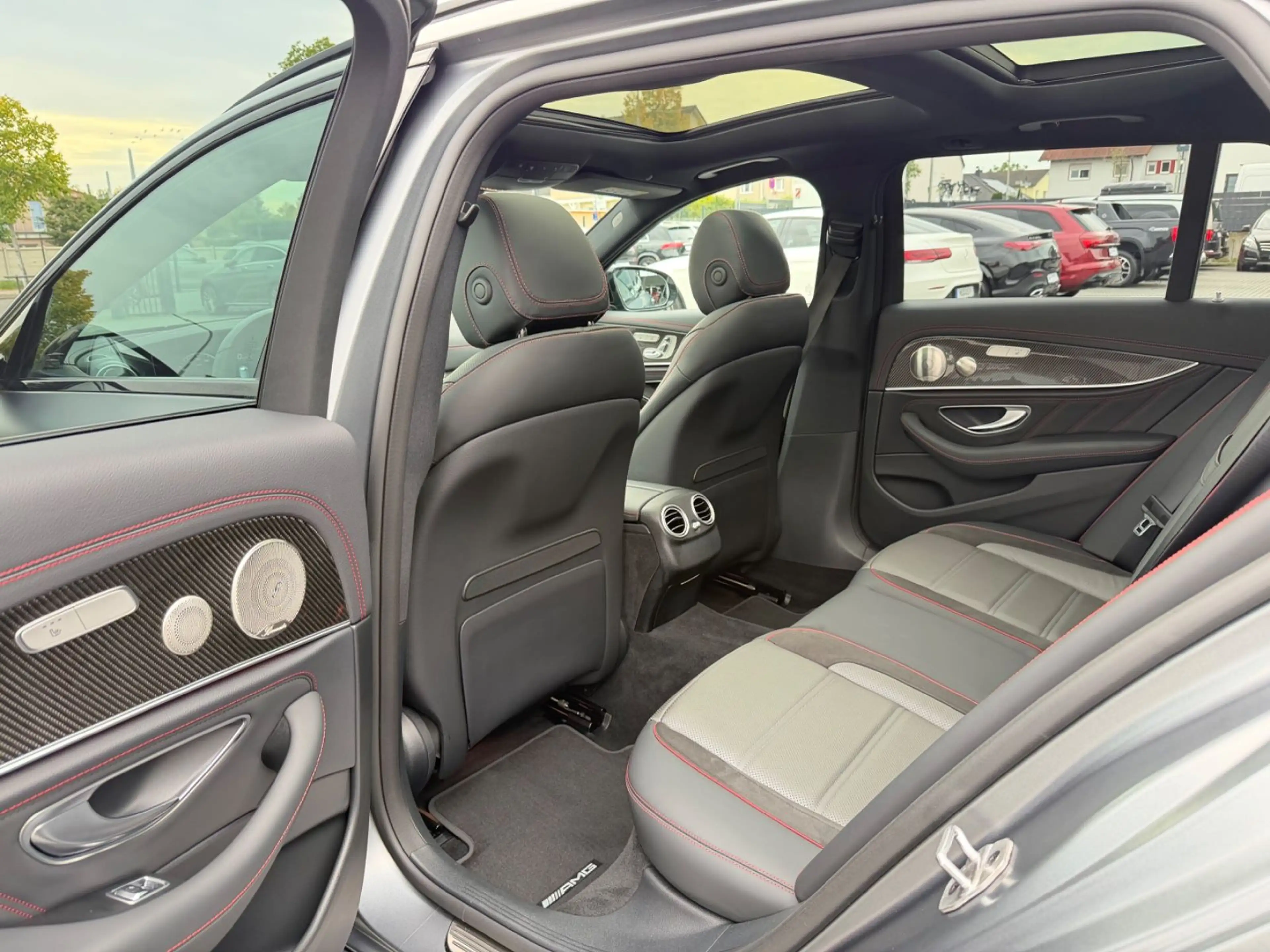 Mercedes-Benz E 53 AMG E53*AMG*4MATIC+*DESIGNO*360°ACC*HUD*LED*AHK*DAB* — photo 11