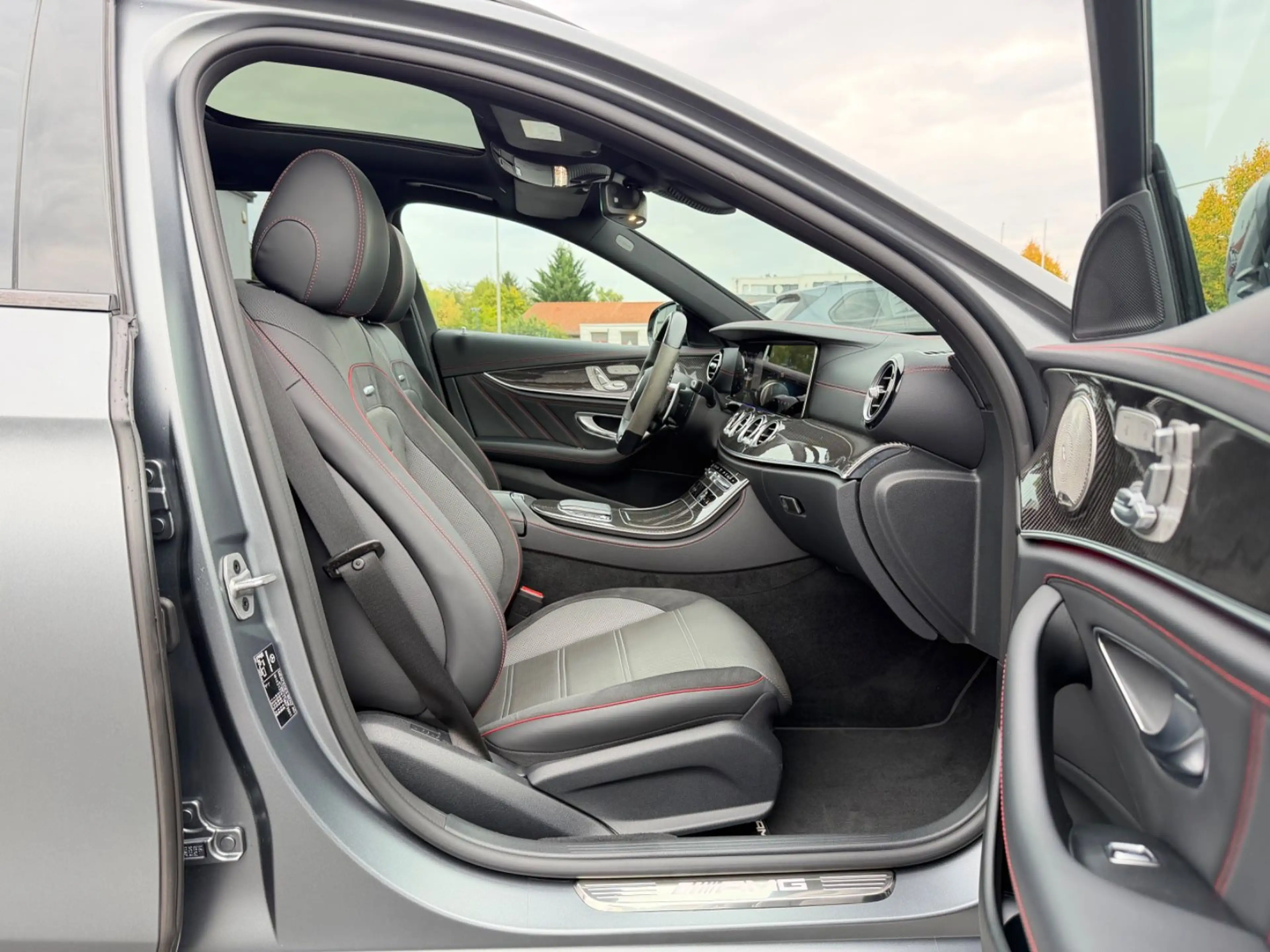 Mercedes-Benz E 53 AMG E53*AMG*4MATIC+*DESIGNO*360°ACC*HUD*LED*AHK*DAB* — photo 14