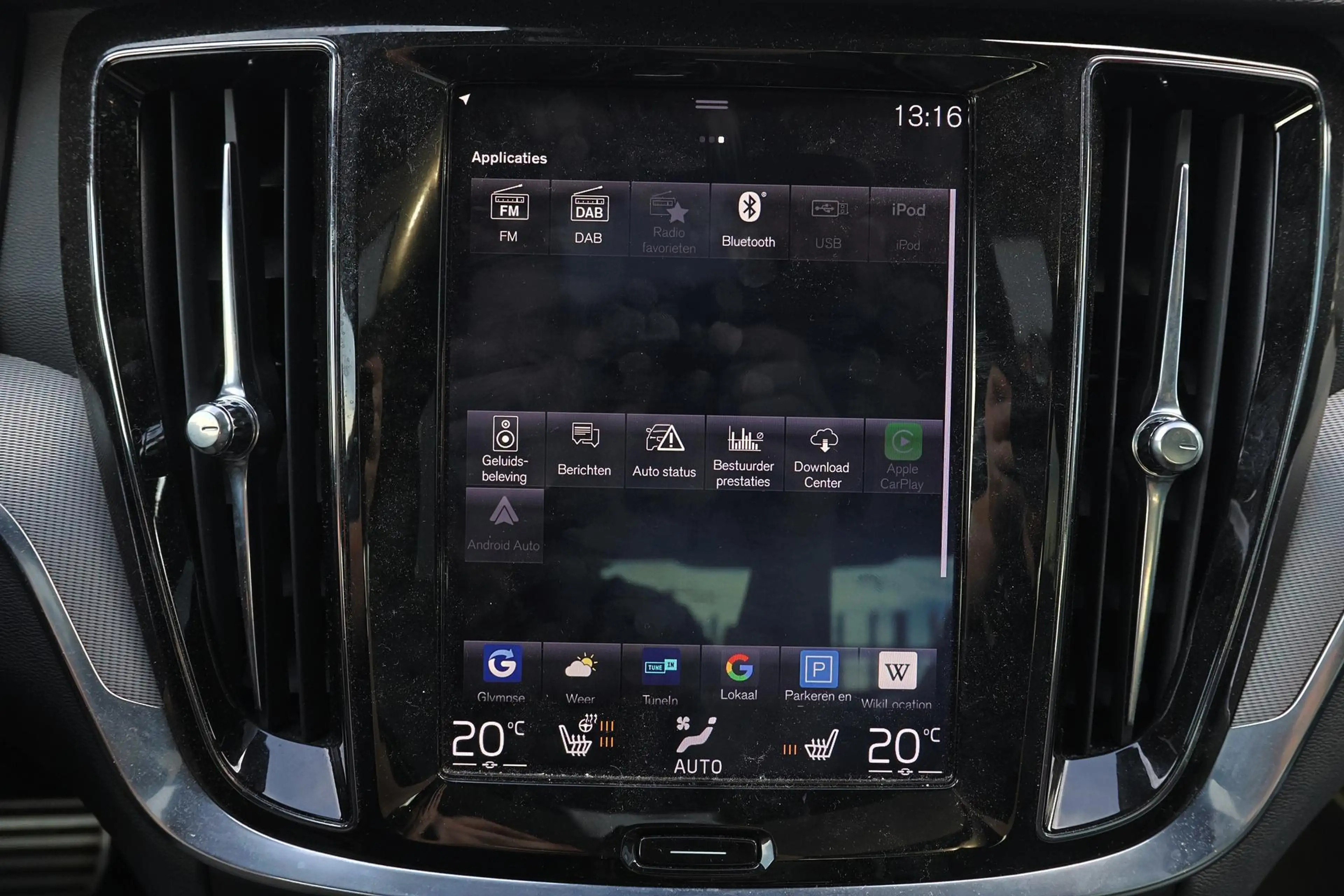 Volvo S60 T6 AWD Twin Engine R-Design - Panoramisch schuif-/ — photo 10
