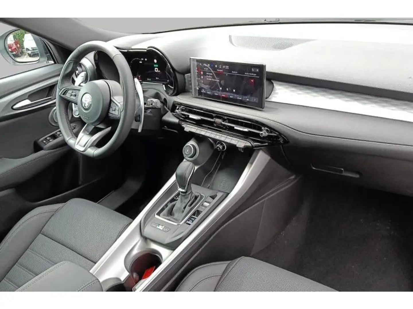 Alfa Romeo Tonale Veloce Plug-In Hybrid Q4 Wit - 2
