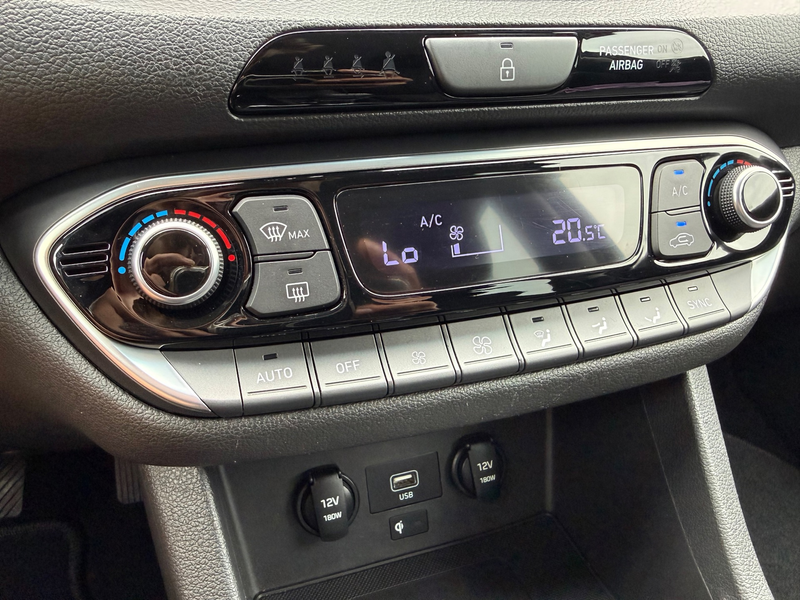 Hyundai i30 1.0 T-GDi MHEV Comfort Smart |CARPLAY|CAMERA|NAVI — photo 17