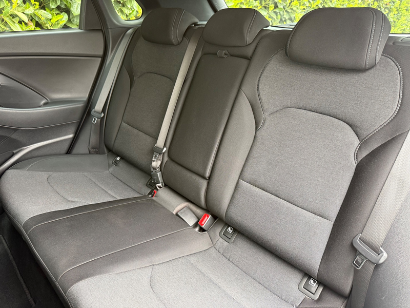 Hyundai i30 1.0 T-GDi MHEV Comfort Smart |CARPLAY|CAMERA|NAVI — photo 14