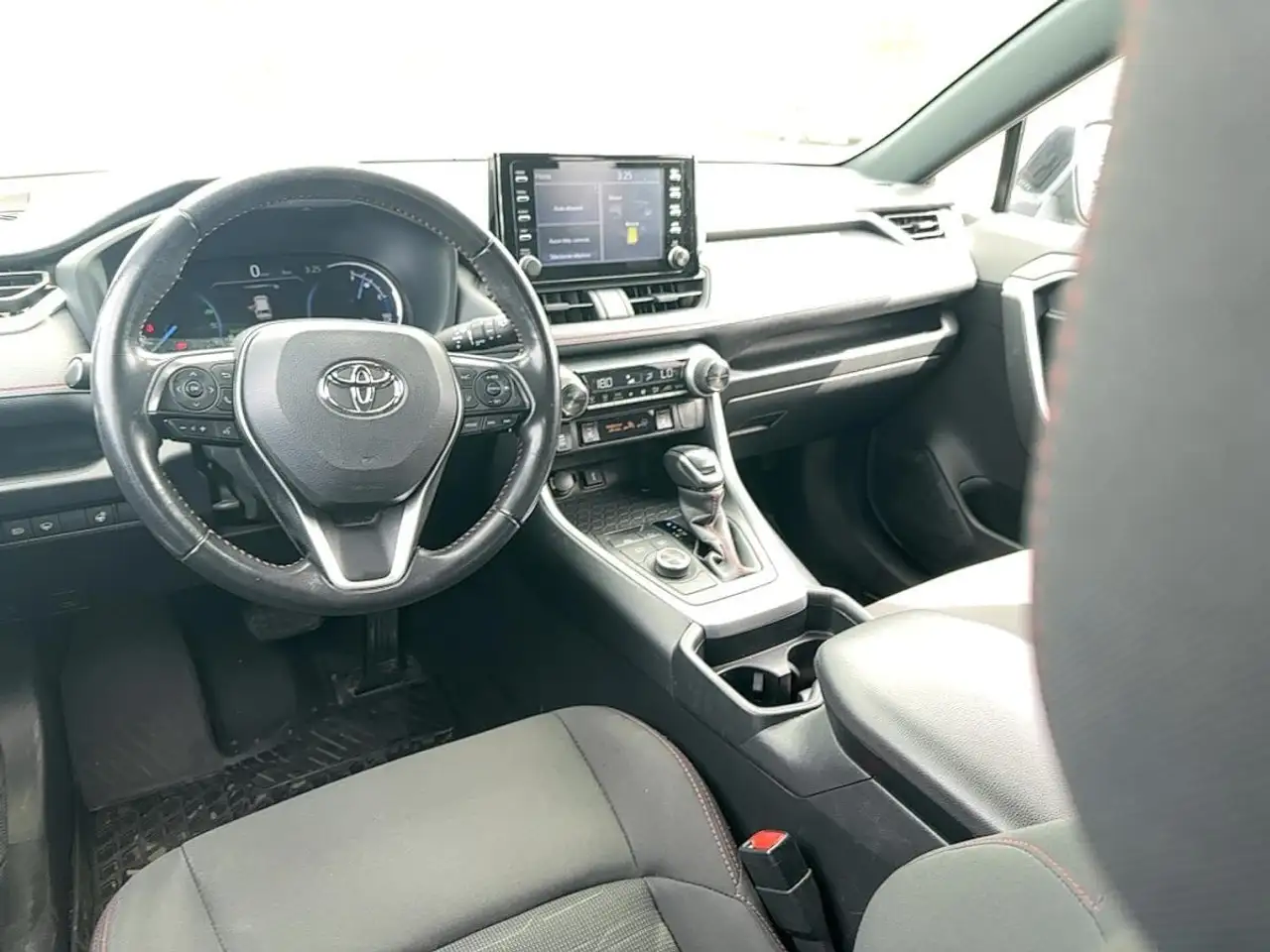 Toyota RAV 4 Prime снимка Toyota RAV 4 Prime