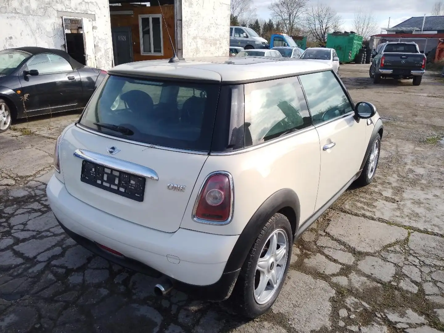 MINI One One Alb - 2
