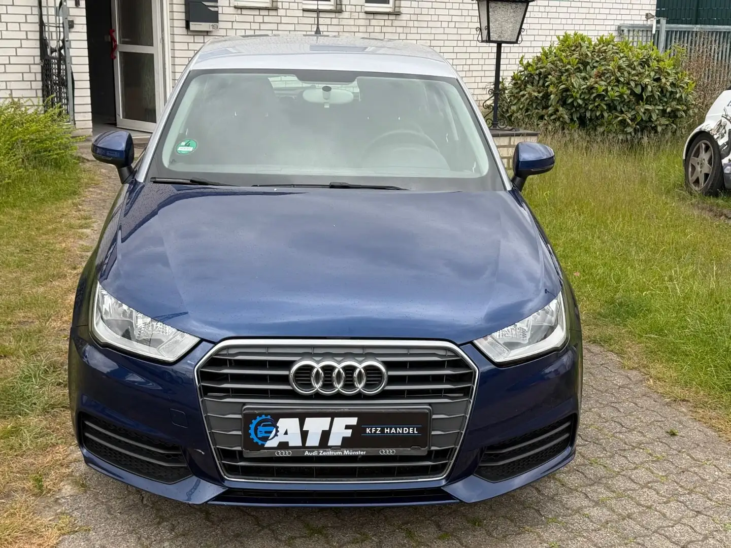 Audi A1 Sportback basis Bleu - 2