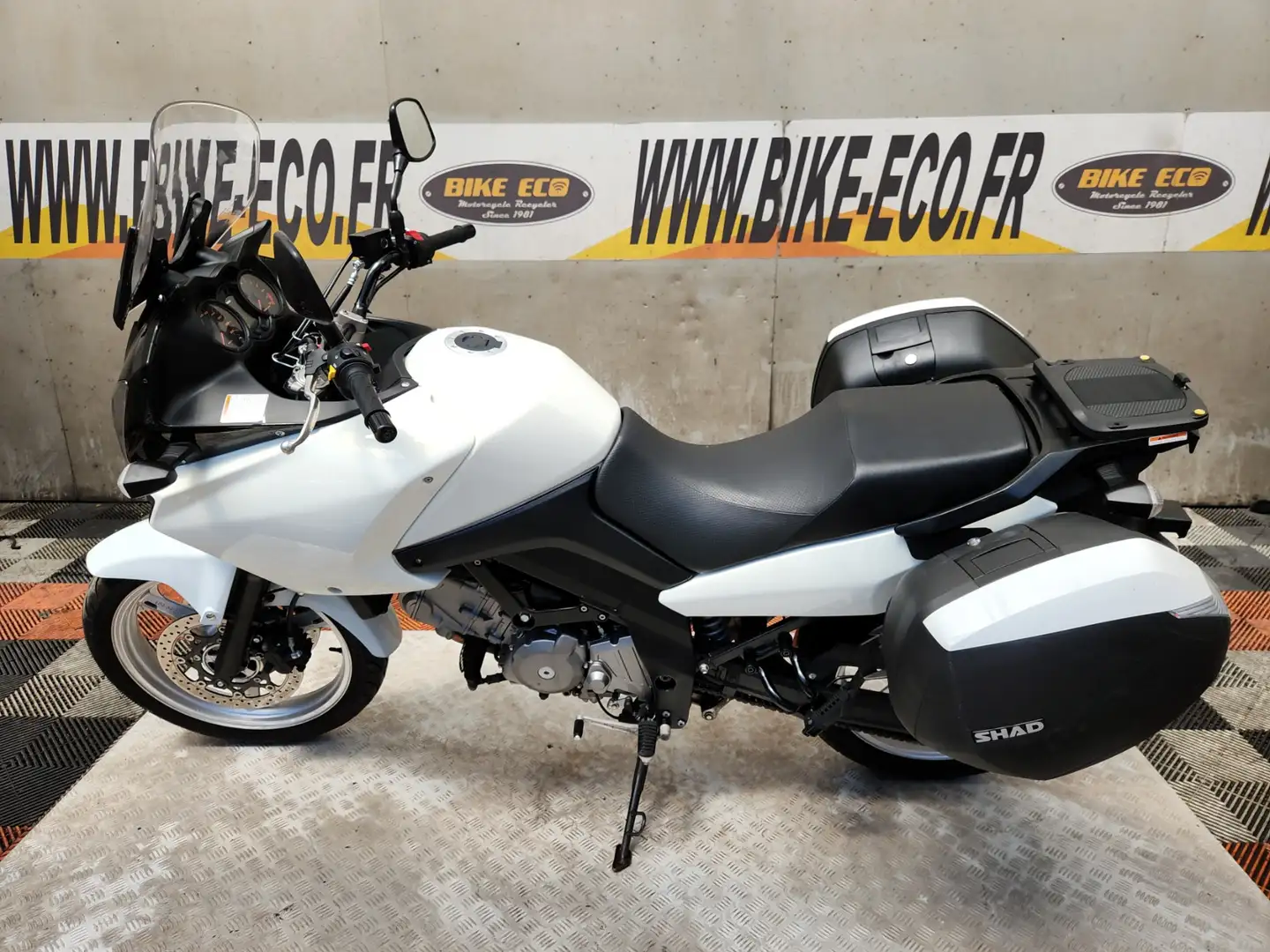 Suzuki V-Strom 650 Blanc - 2