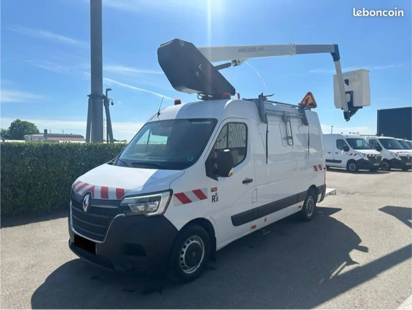 Renault Master l2h2 nacelle Klubb k32 3 places - 2