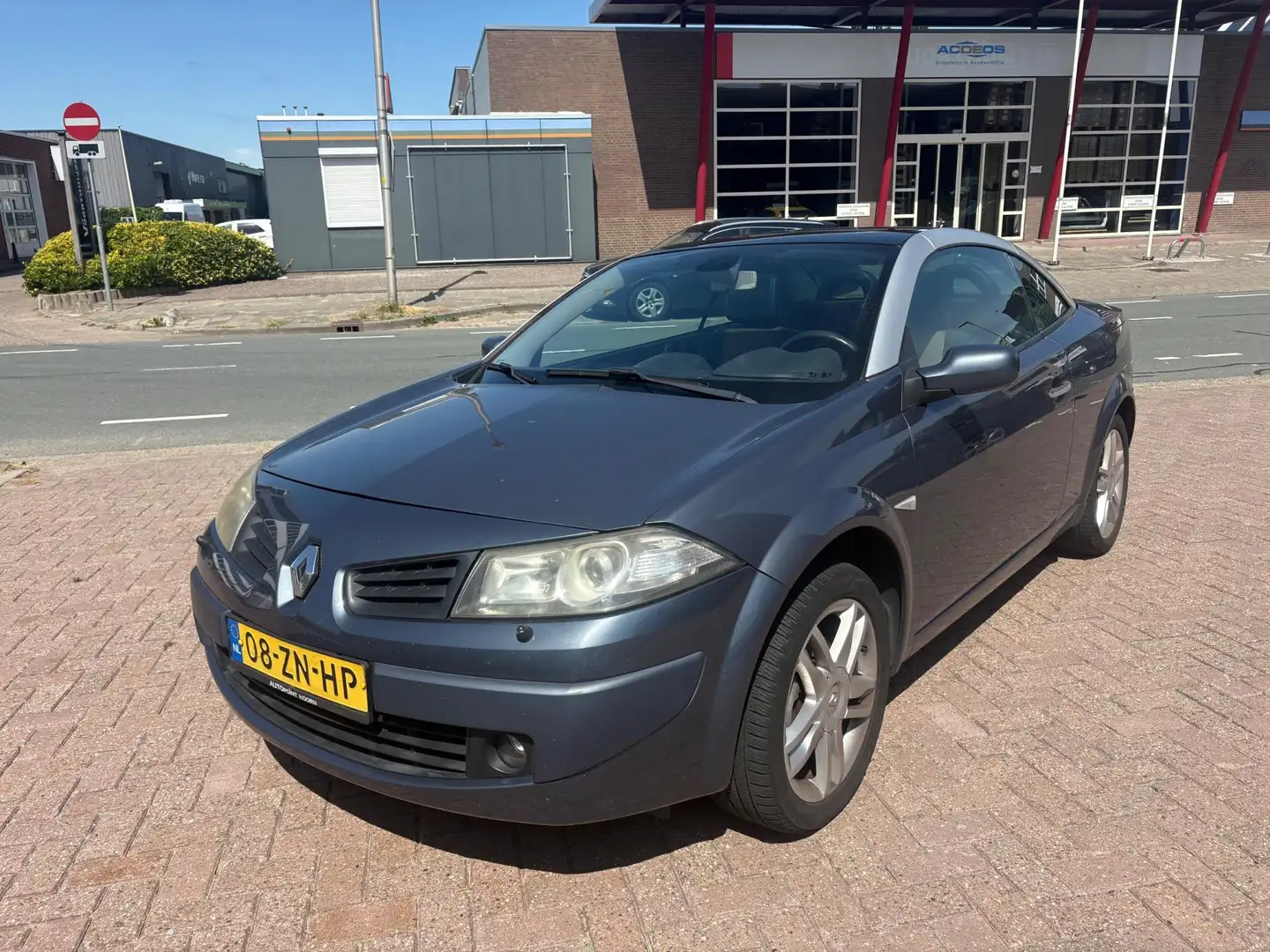 Renault Megane Coupé-Cabriolet 2.0-16V Tech Line Leer Pano Blauw - 1