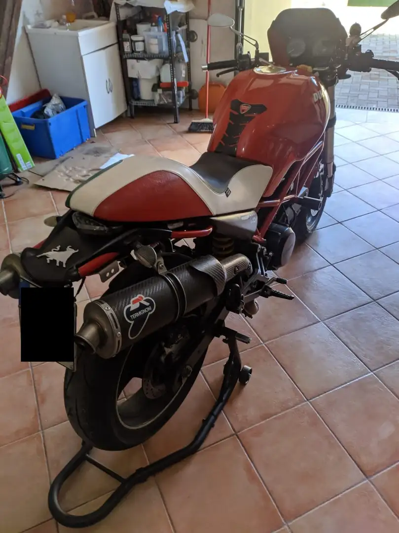 Ducati Monster 695 Rood - 1