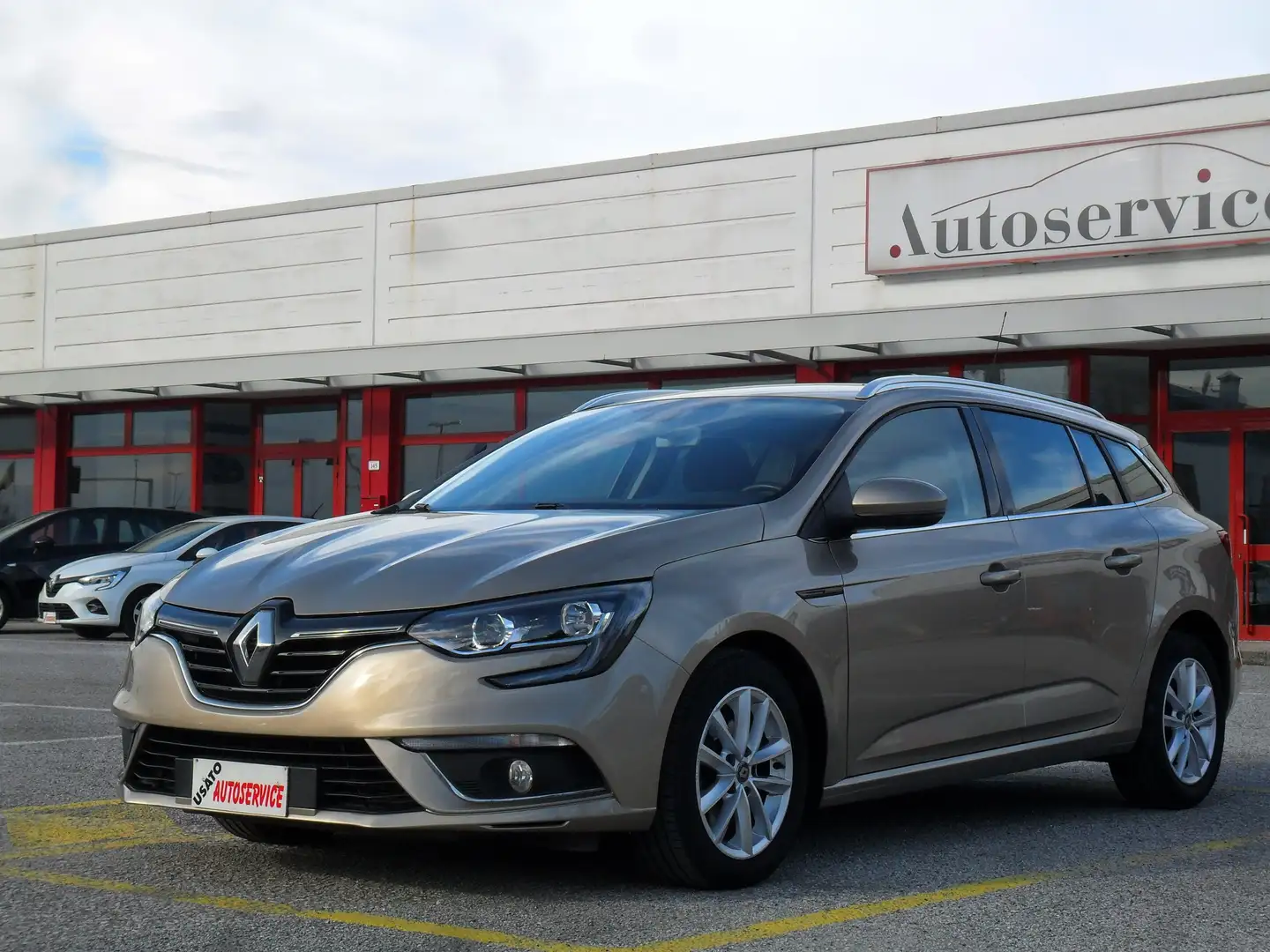Renault Megane Sporter 1.5 bluedci Business Beige - 1