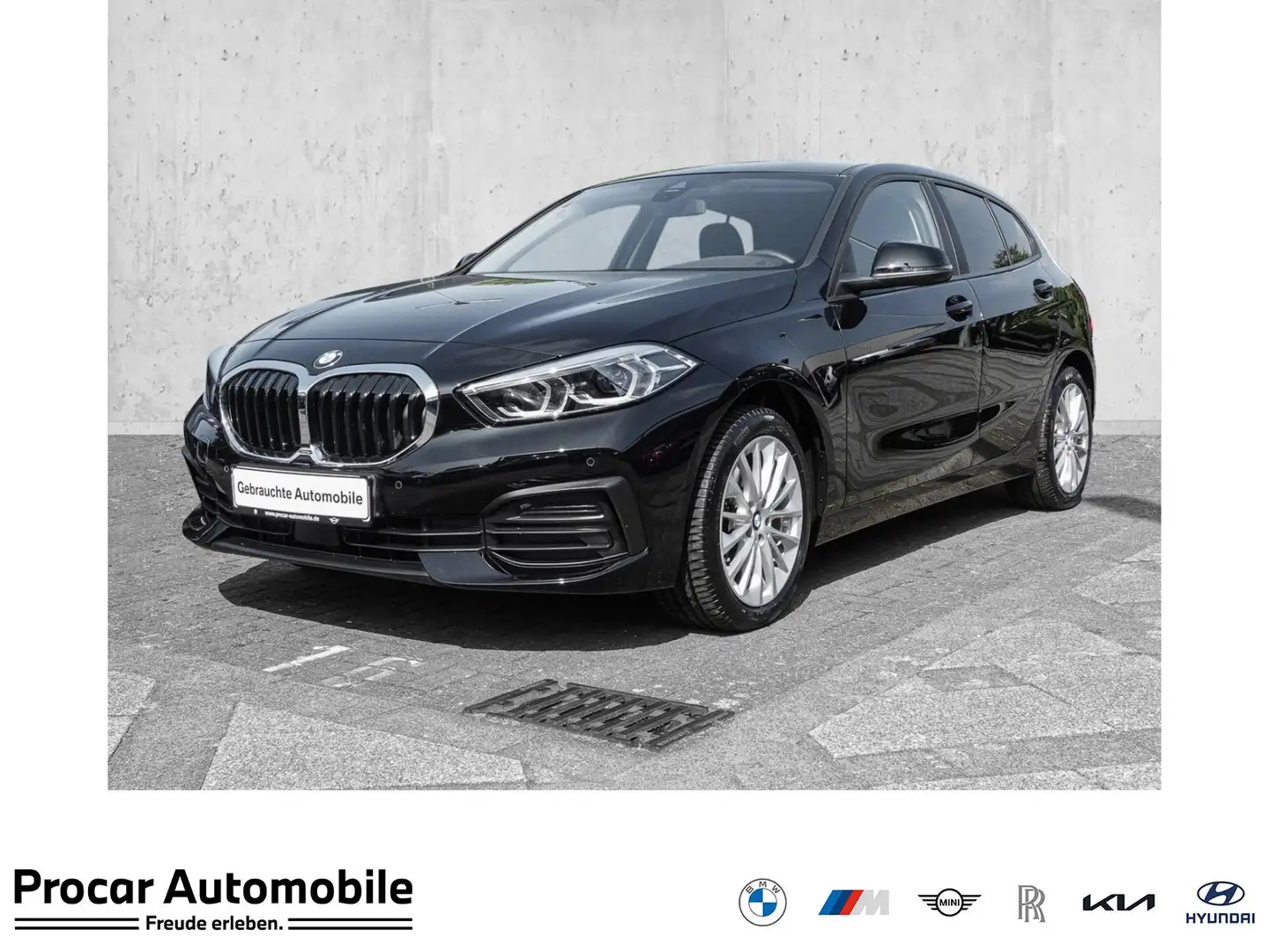 BMW 118 i NAVI PDC LED ACC SiHz DAB LivCocProf Schwarz - 1