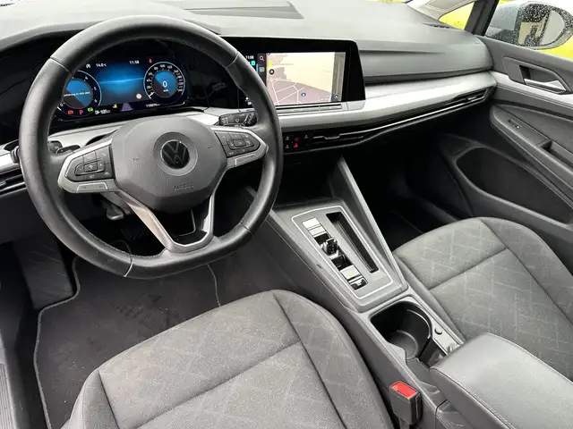 Volkswagen Golf view 8
