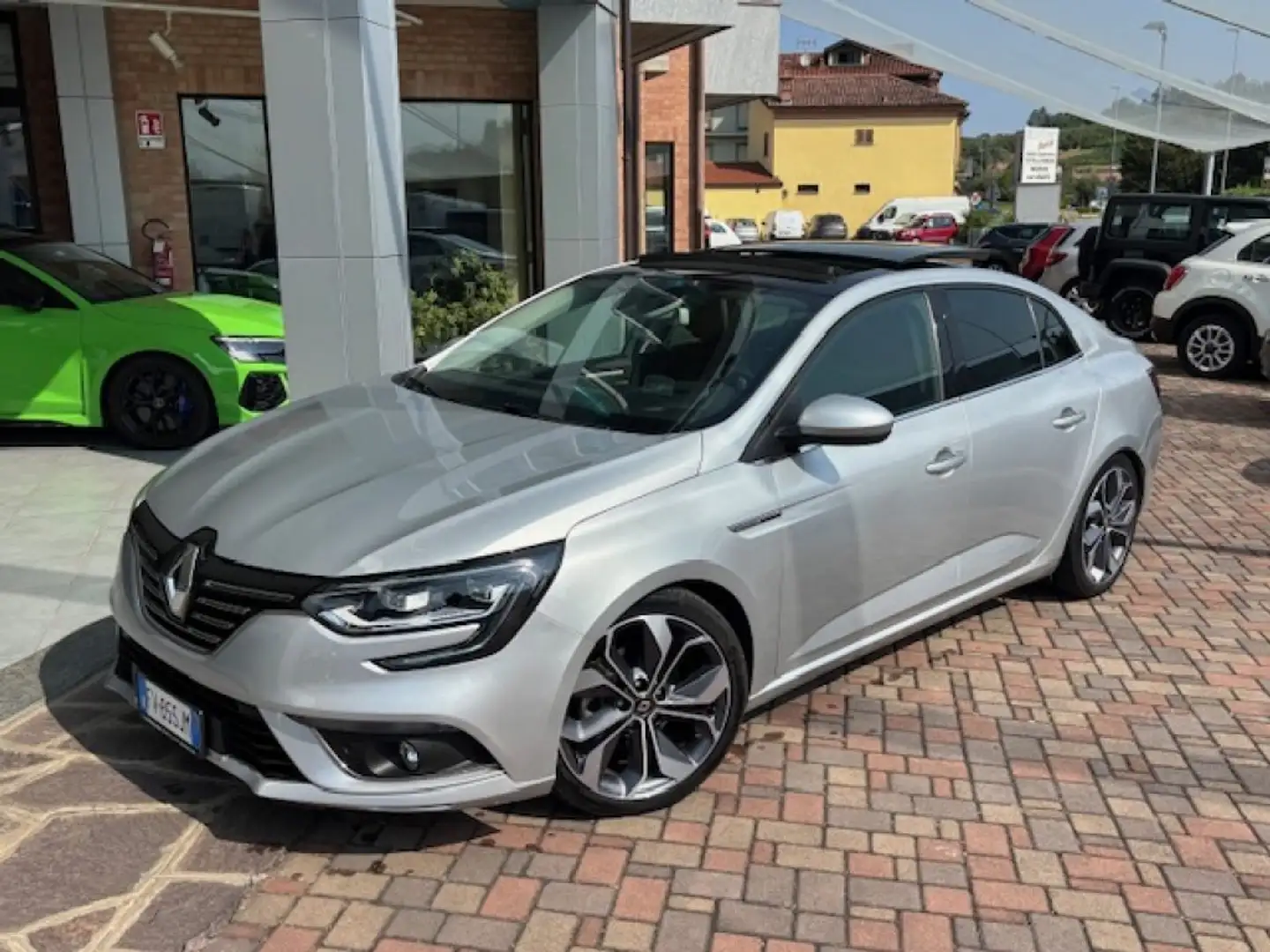 Renault Sonstige Mégane Grand Coupé TCe 140CV EDC FAP Executive Silber - 1