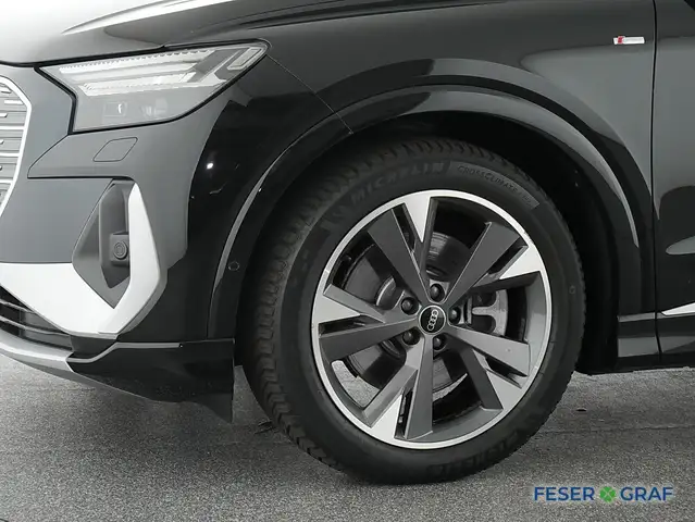 Audi Q4 E-Tron view 15