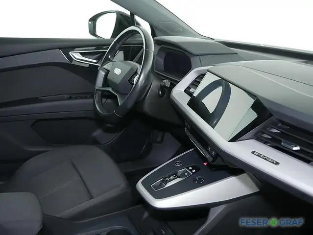 Audi Q4 E-Tron view 5