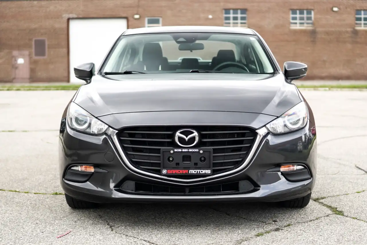 Mazda 3 снимка Mazda 3