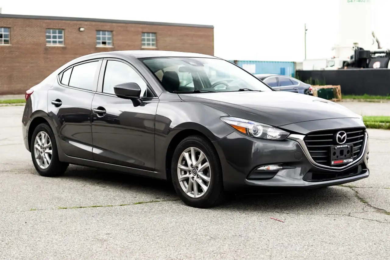 Mazda 3 снимка Mazda 3