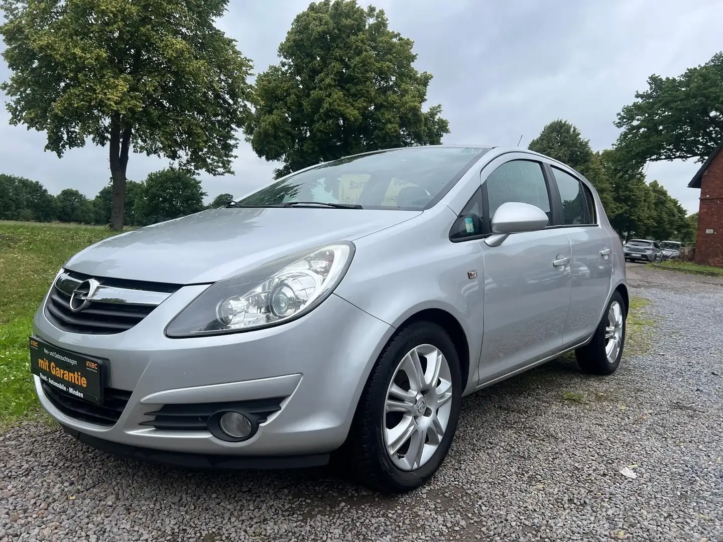 Opel Corsa D Innovation*TÜV NEU*Klima*Garantie* Silber - 1