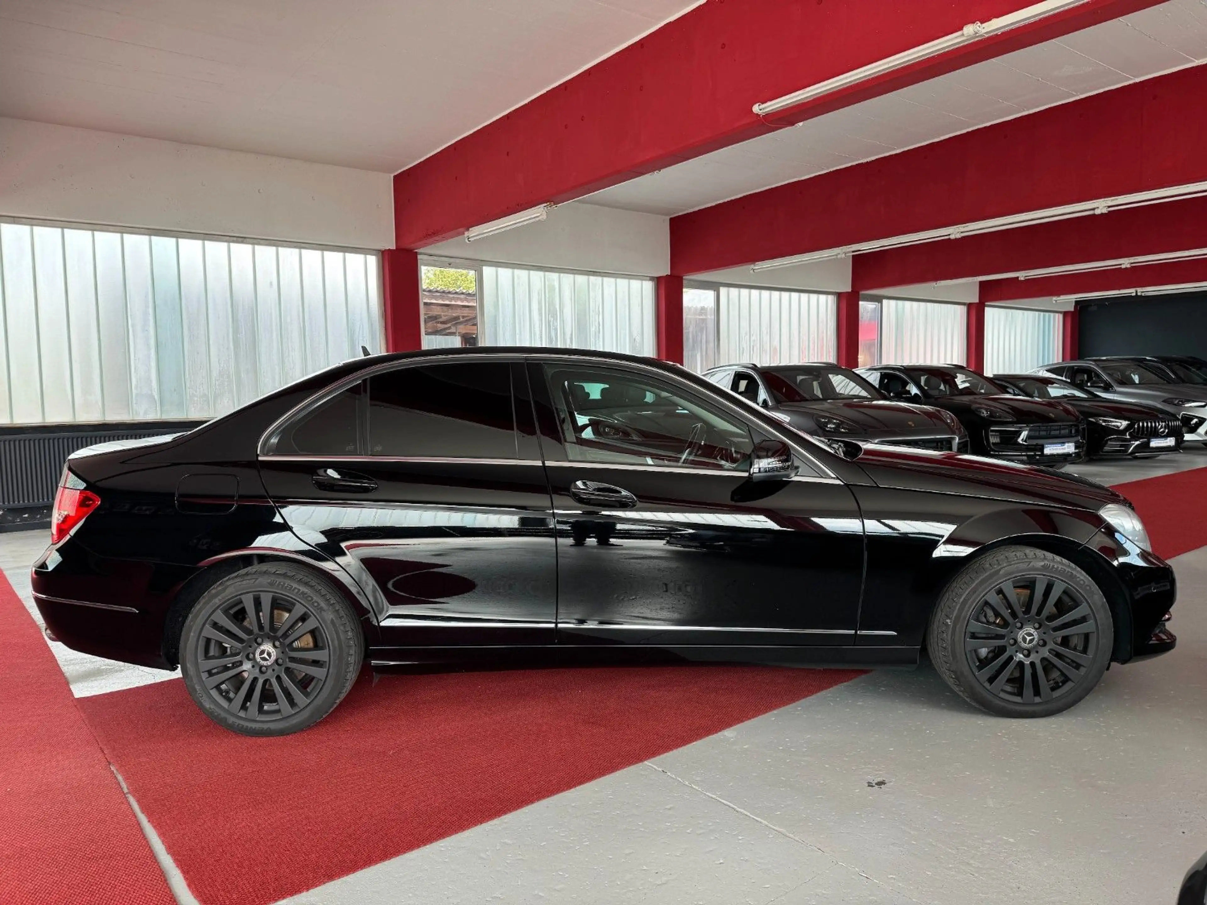 Mercedes-Benz C 300 CDI 4Matic Standheizung Memory ILS Keyless — photo 9