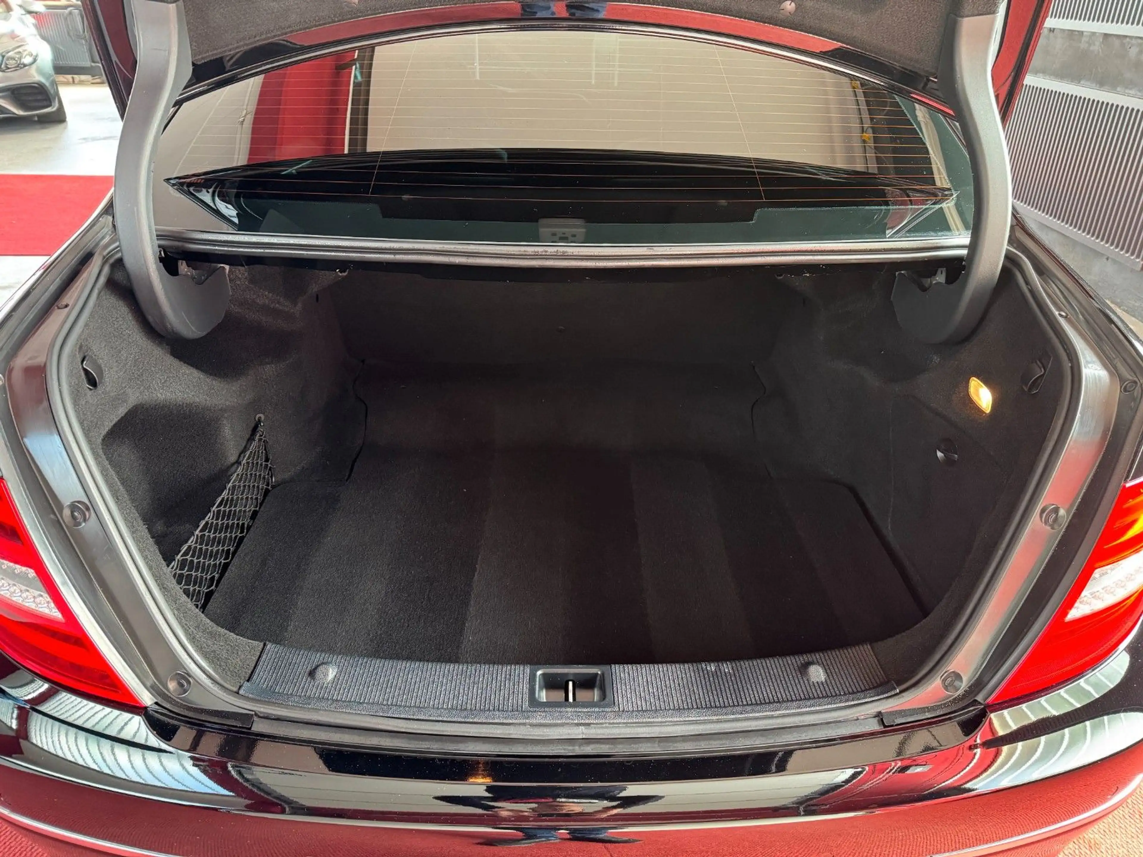Mercedes-Benz C 300 CDI 4Matic Standheizung Memory ILS Keyless — photo 15