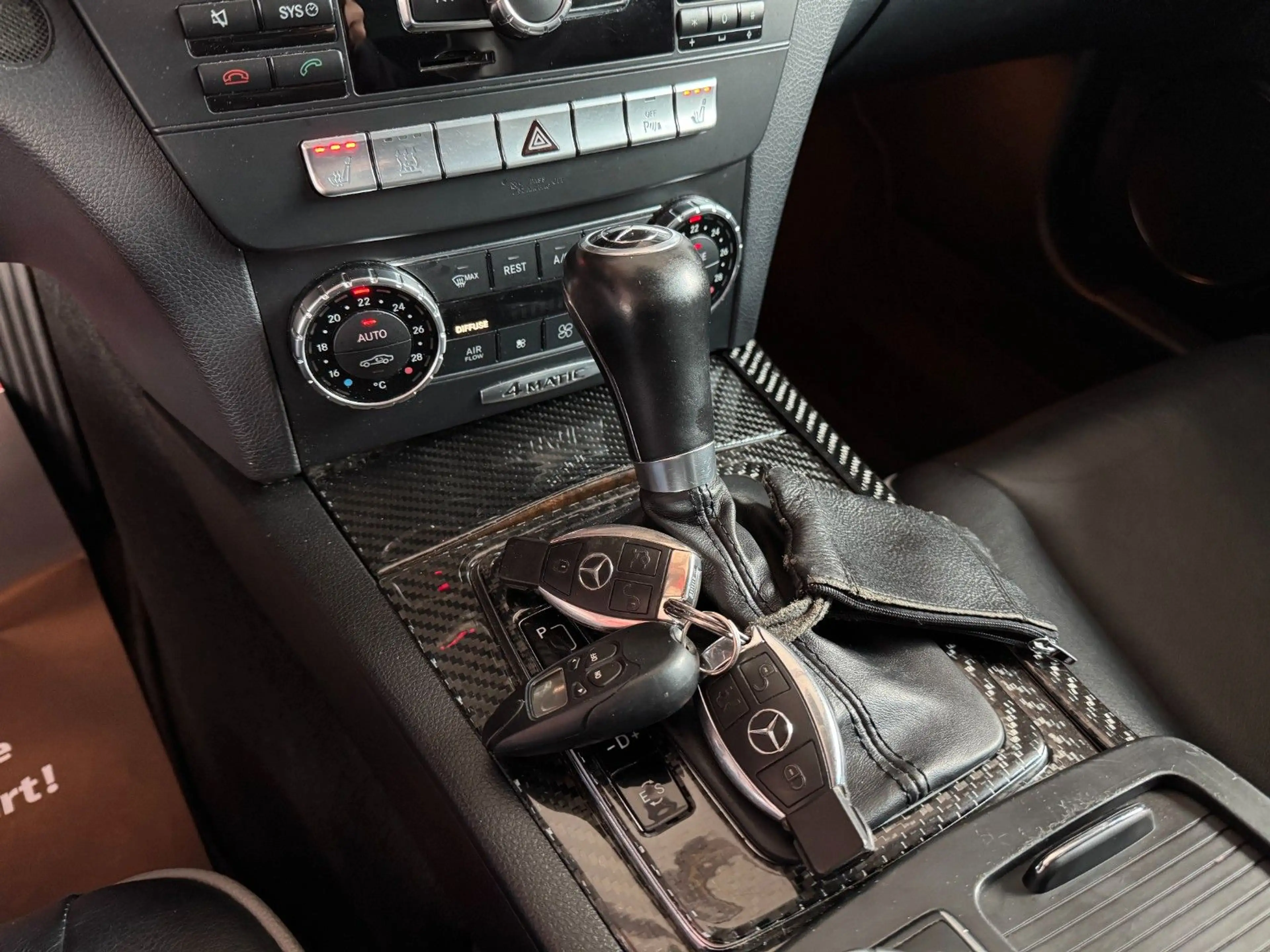 Mercedes-Benz C 300 CDI 4Matic Standheizung Memory ILS Keyless — photo 13