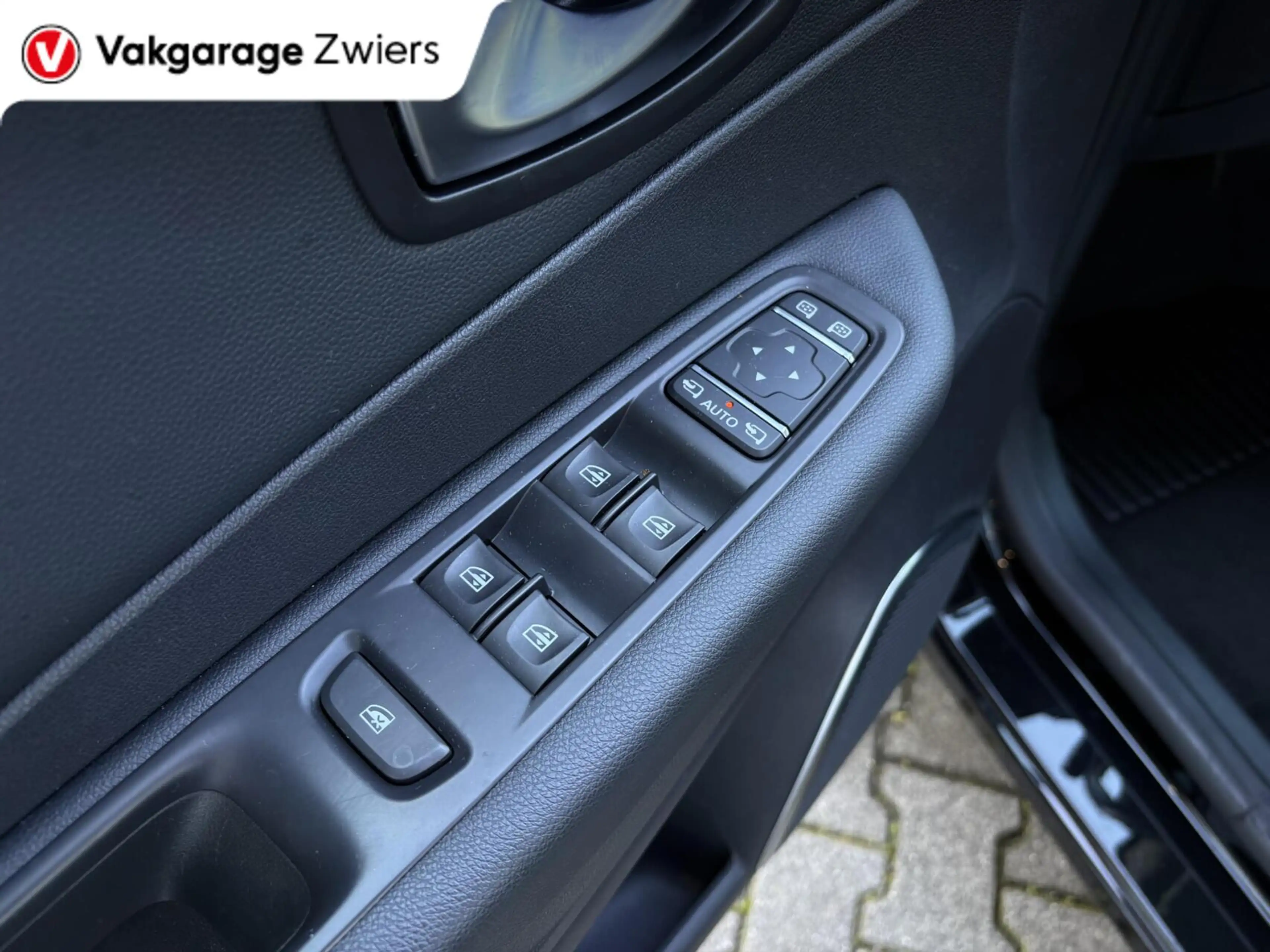 Renault Captur 1.3 TCe Intens |Camera|Cruise|Dodehoek|Navi. — photo 12