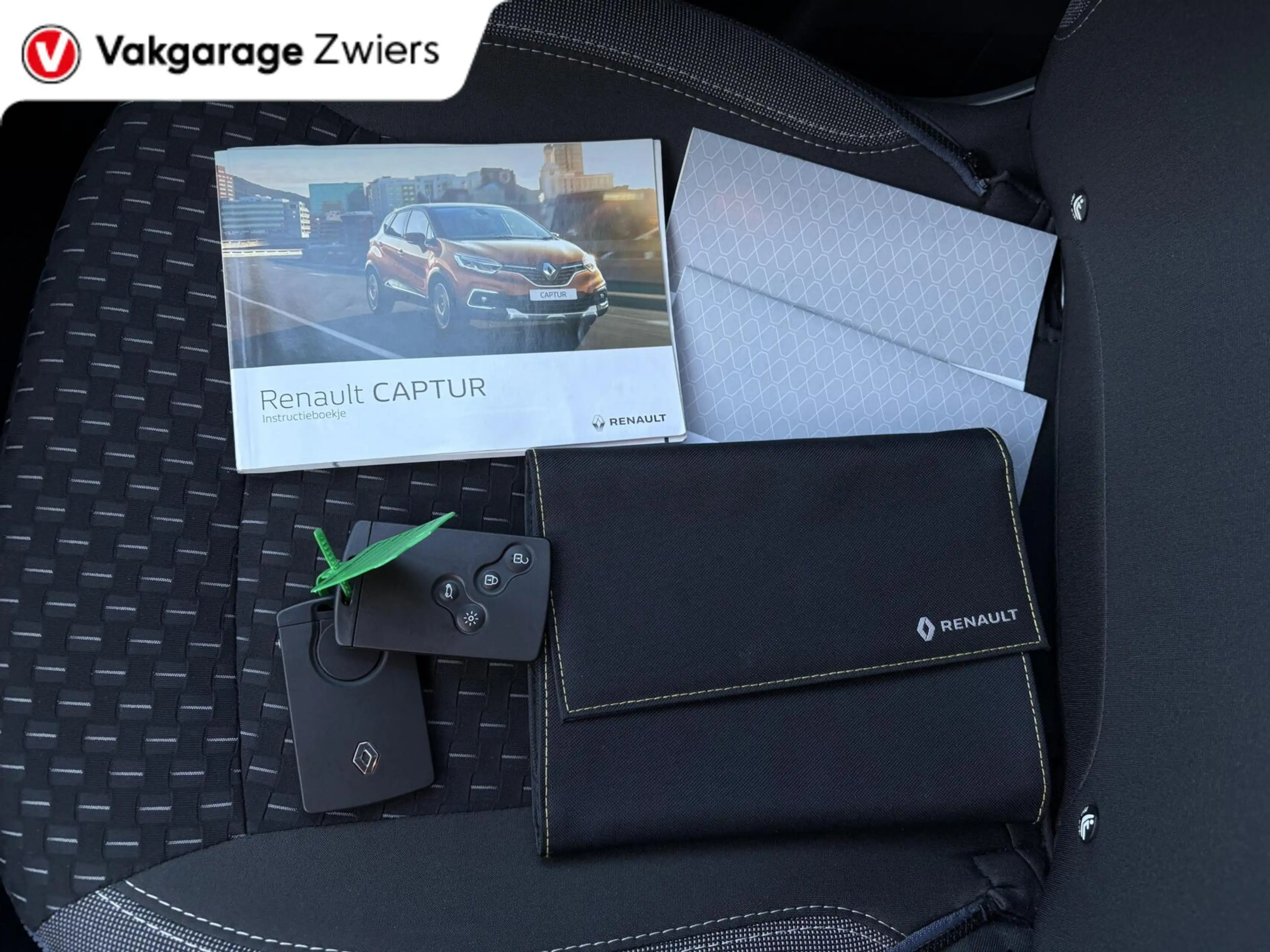Renault Captur 1.3 TCe Intens |Camera|Cruise|Dodehoek|Navi. — photo 42