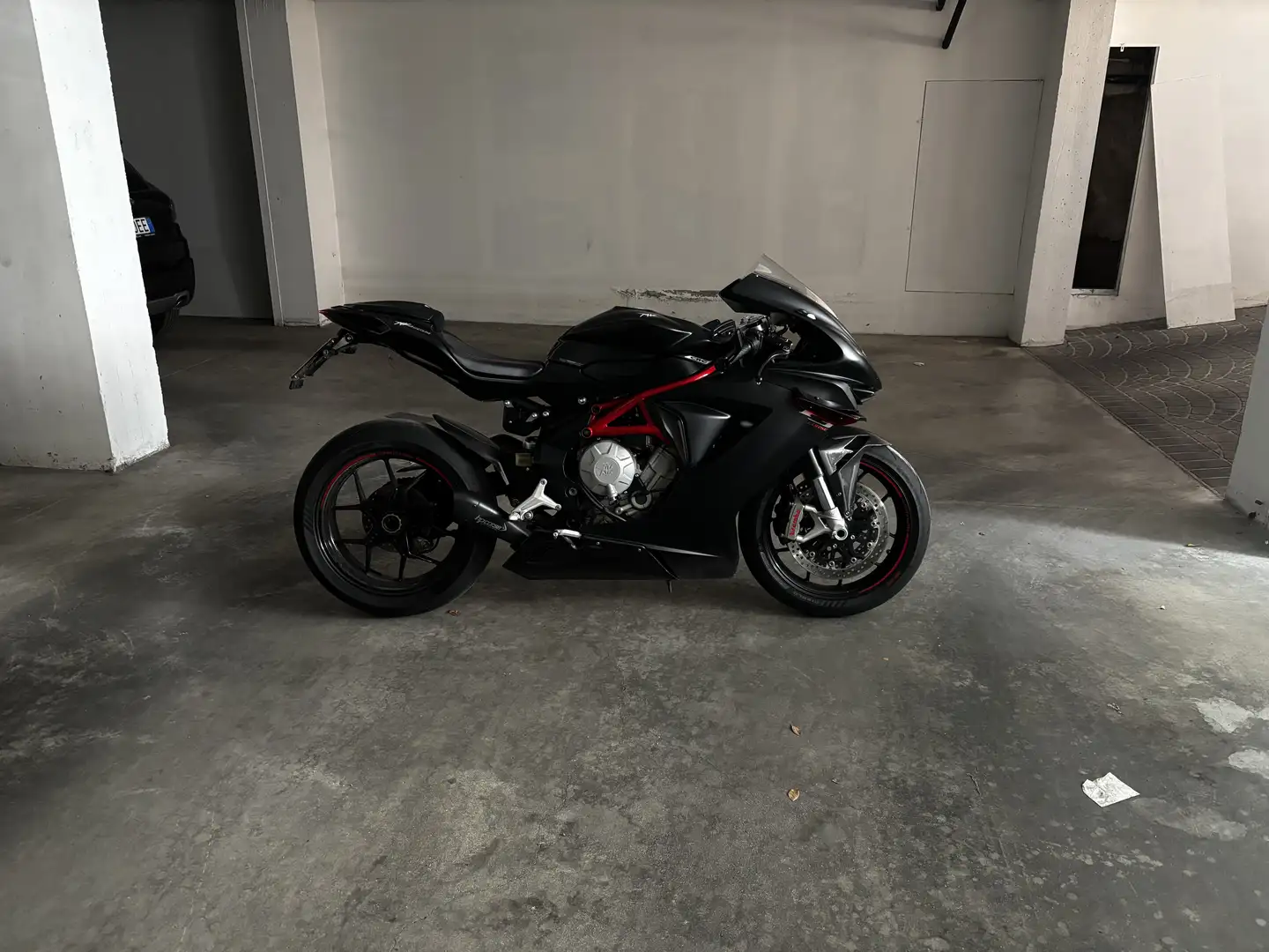 MV Agusta F3 eas abs r - 2