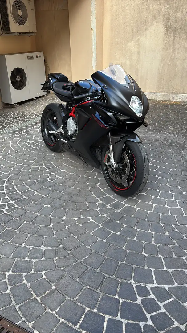 MV Agusta F3 eas abs r - 1
