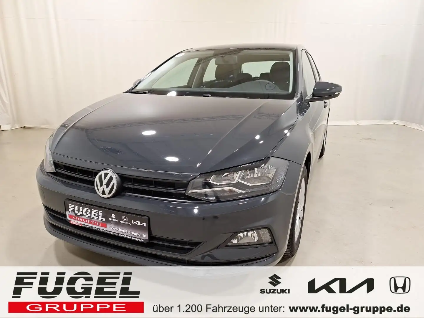 Volkswagen Polo 1.0 Trendline Klima|Radio Gris - 1