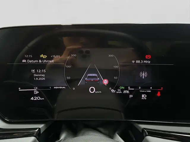 Audi A6 view 10
