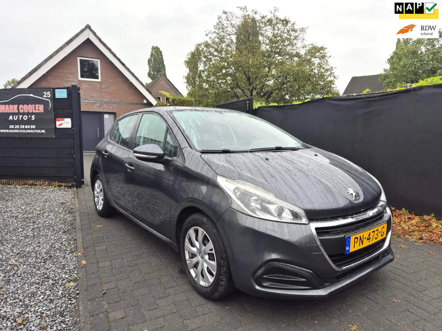 Peugeot 208 1.0 PureTech Access Airco Cruise 137120 Km Grijs - 1