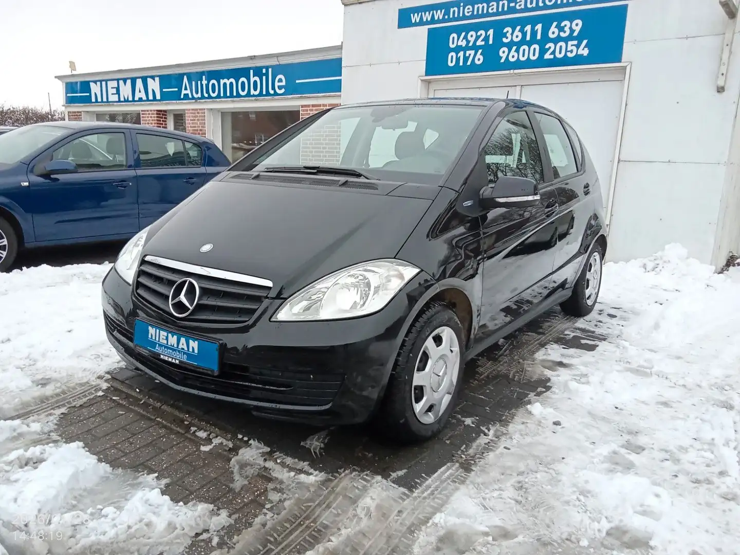 Mercedes-Benz A 160 TÜV NEU 1JAHR GEWÄHRLEISTUNG Schwarz - 1