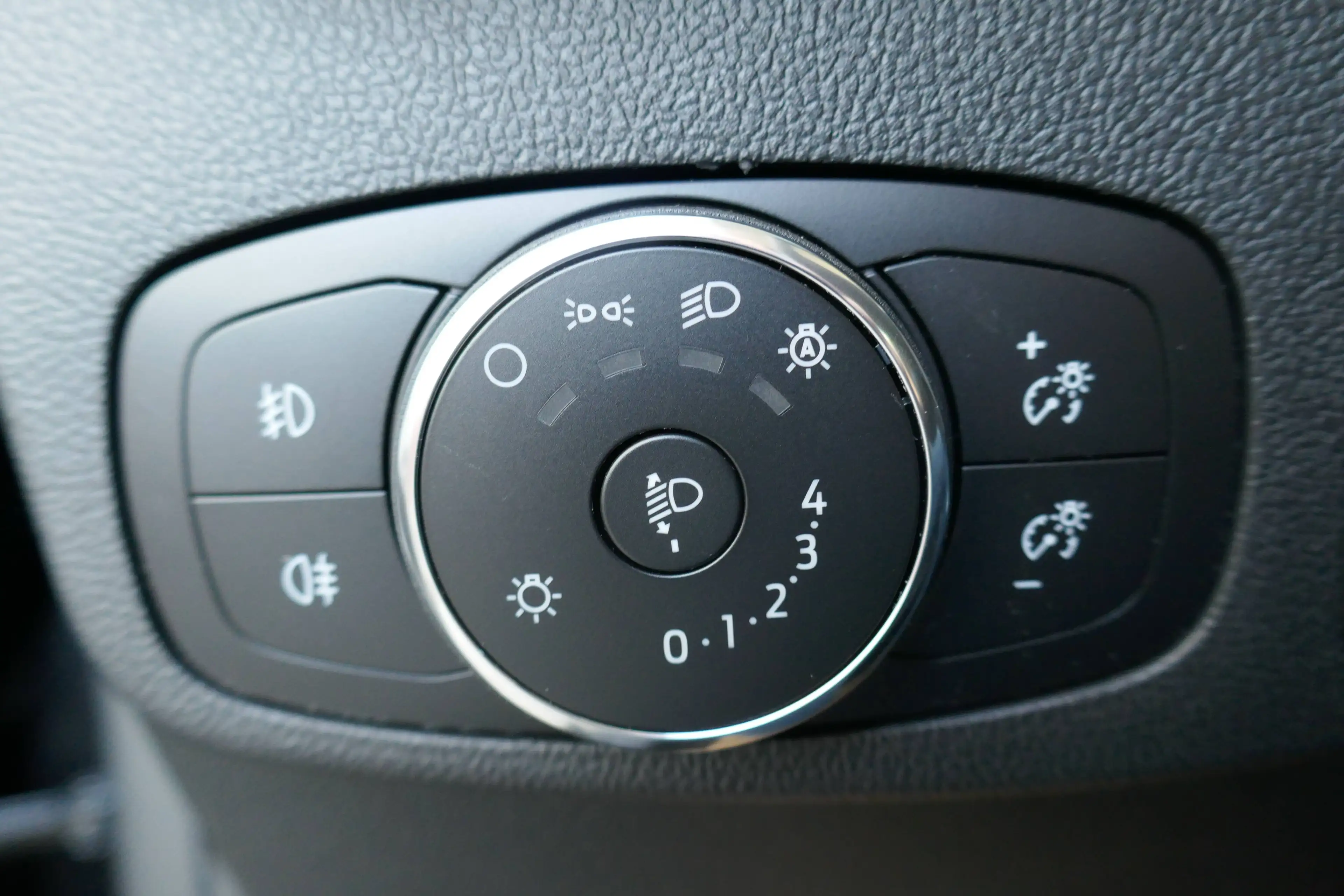Ford Focus Cool&Connect — photo 15