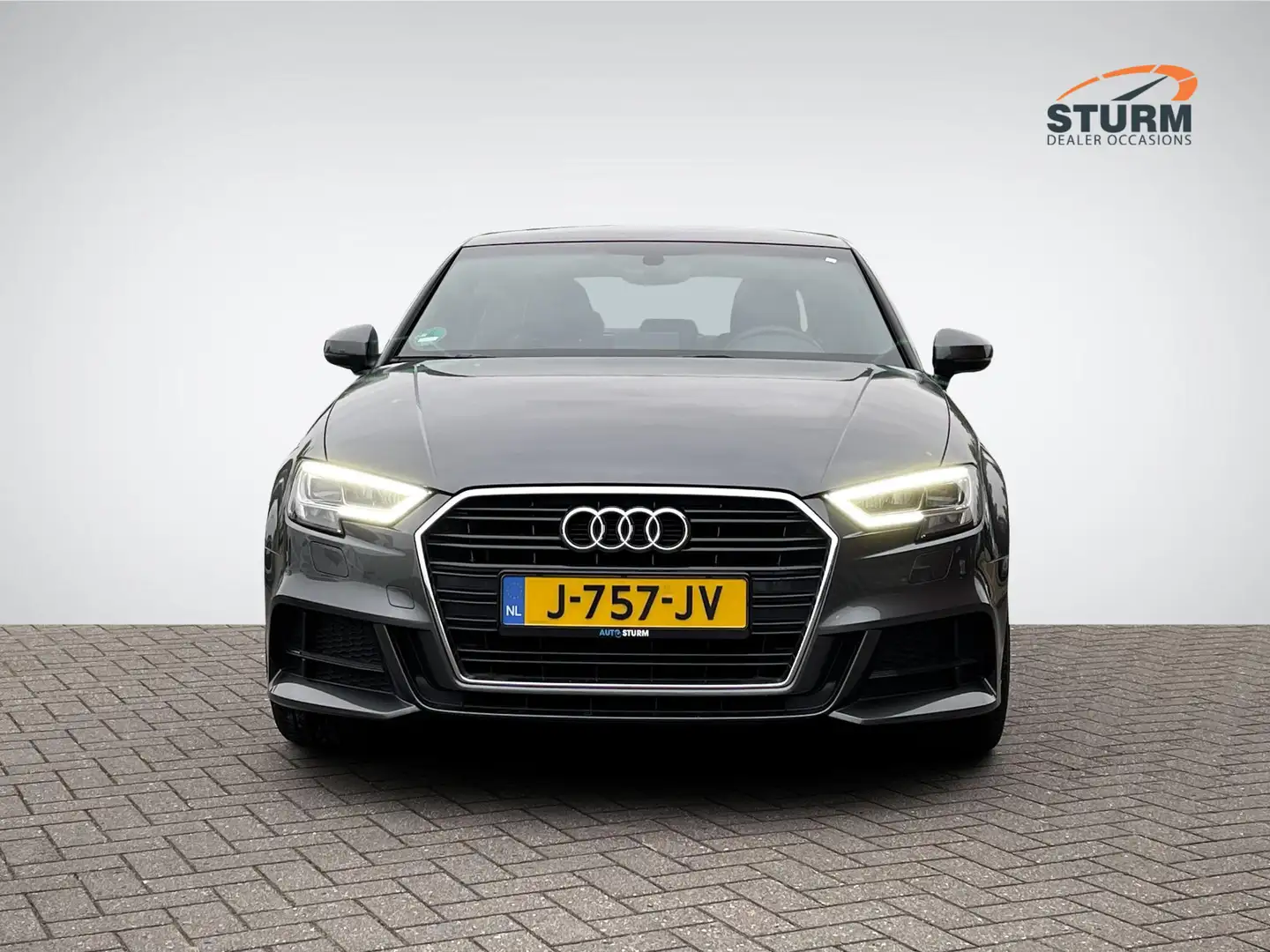 Audi A3 Limousine 35 TFSI CoD Advance Sport S-Line | Navig Gris - 2