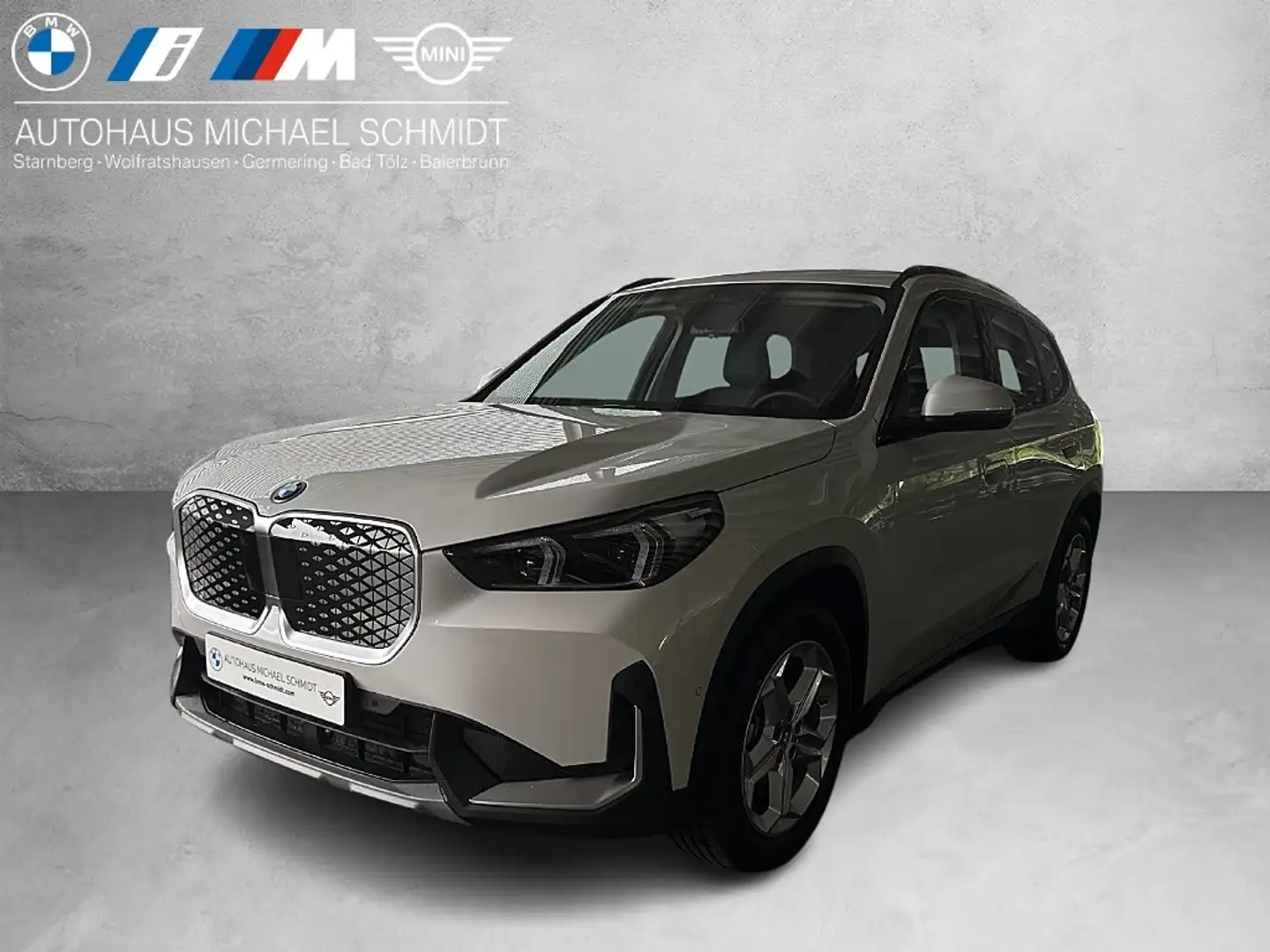 BMW iX1 eDrive20 DAB LED RFK Komfortzg. Klimaaut. Wit - 1