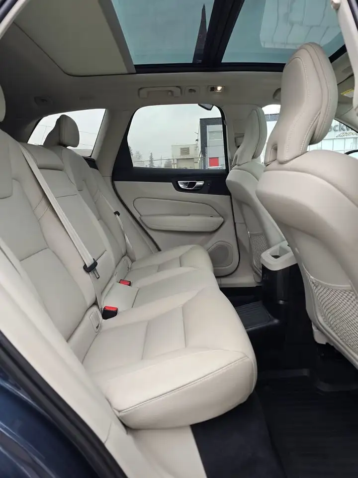 Volvo XC60 снимка Volvo XC60