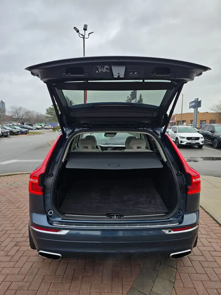 Volvo XC60 снимка Volvo XC60