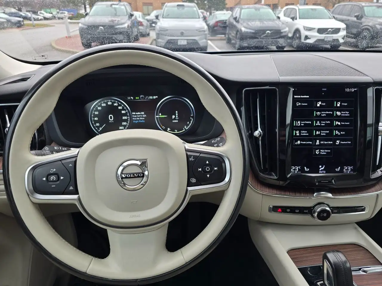 Volvo XC60 снимка Volvo XC60